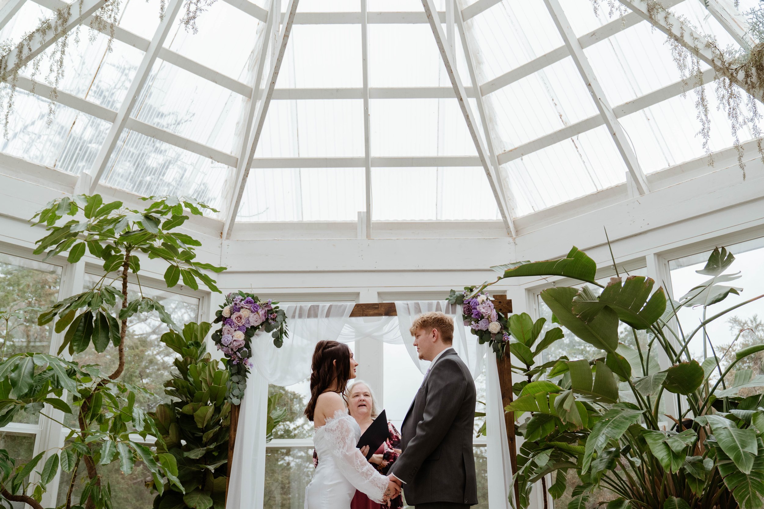 nikki-mager-elopement-iris-aisle-winterset-iowa-raelyn-ramey-photography-66.jpg