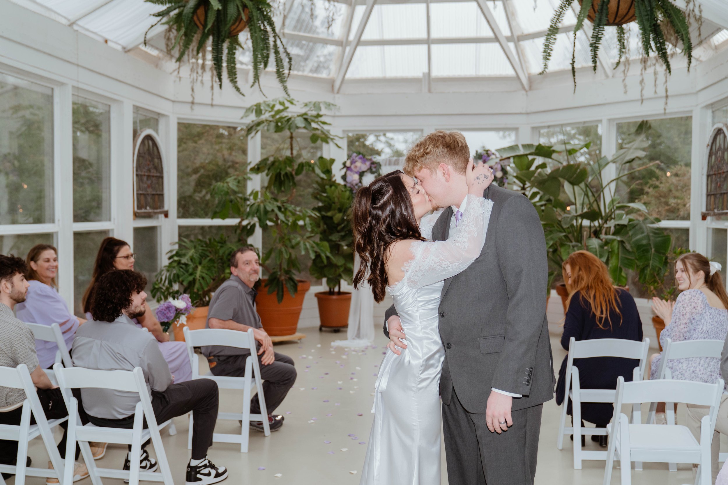 nikki-mager-elopement-iris-aisle-winterset-iowa-raelyn-ramey-photography-87.jpg