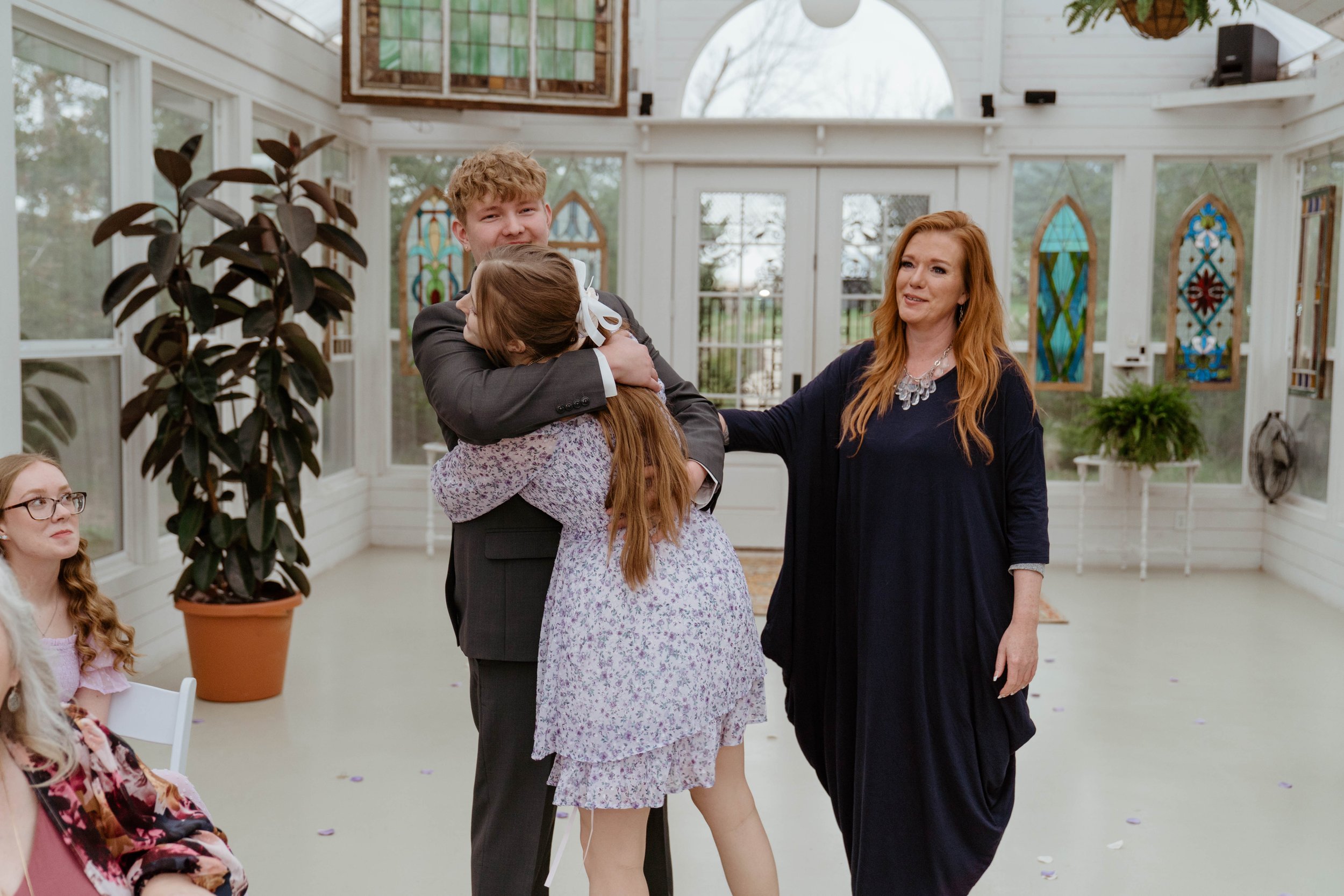 nikki-mager-elopement-iris-aisle-winterset-iowa-raelyn-ramey-photography-94.jpg