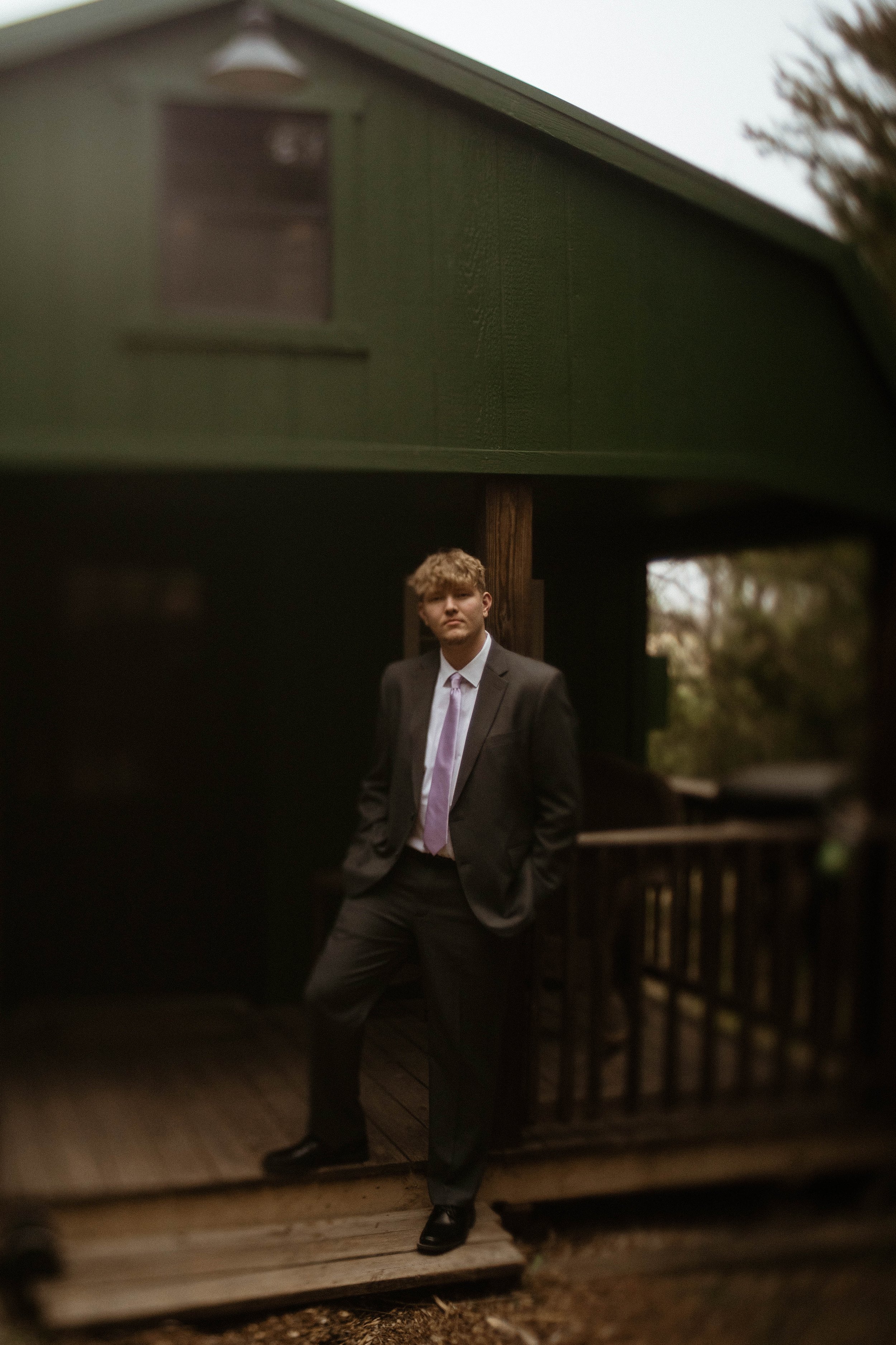 nikki-mager-elopement-iris-aisle-winterset-iowa-raelyn-ramey-photography-213.jpg