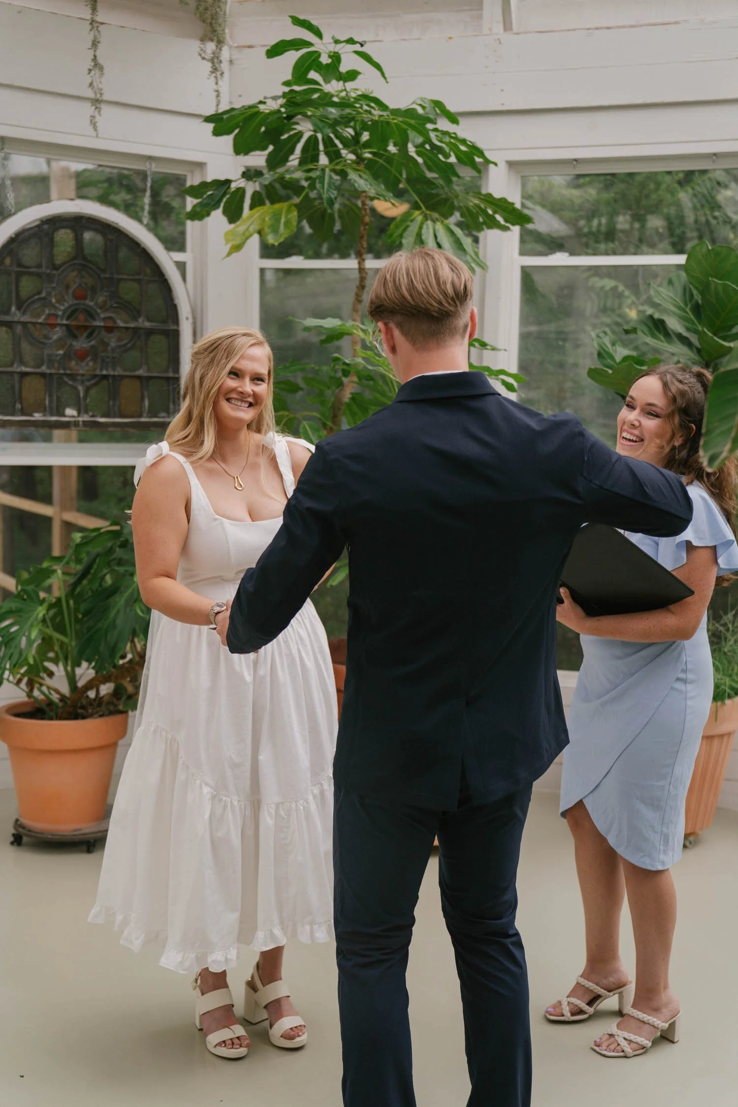 emily-simon-elopement-iris-aisle-winterset-iowa-raelyn-ramey-photography-68.jpg