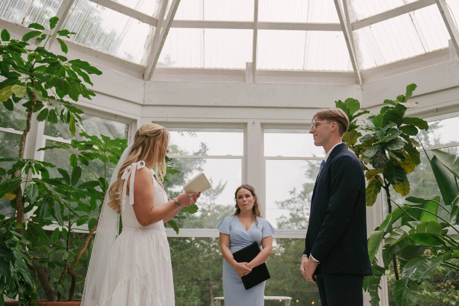 emily-simon-elopement-iris-aisle-winterset-iowa-raelyn-ramey-photography-98.jpg