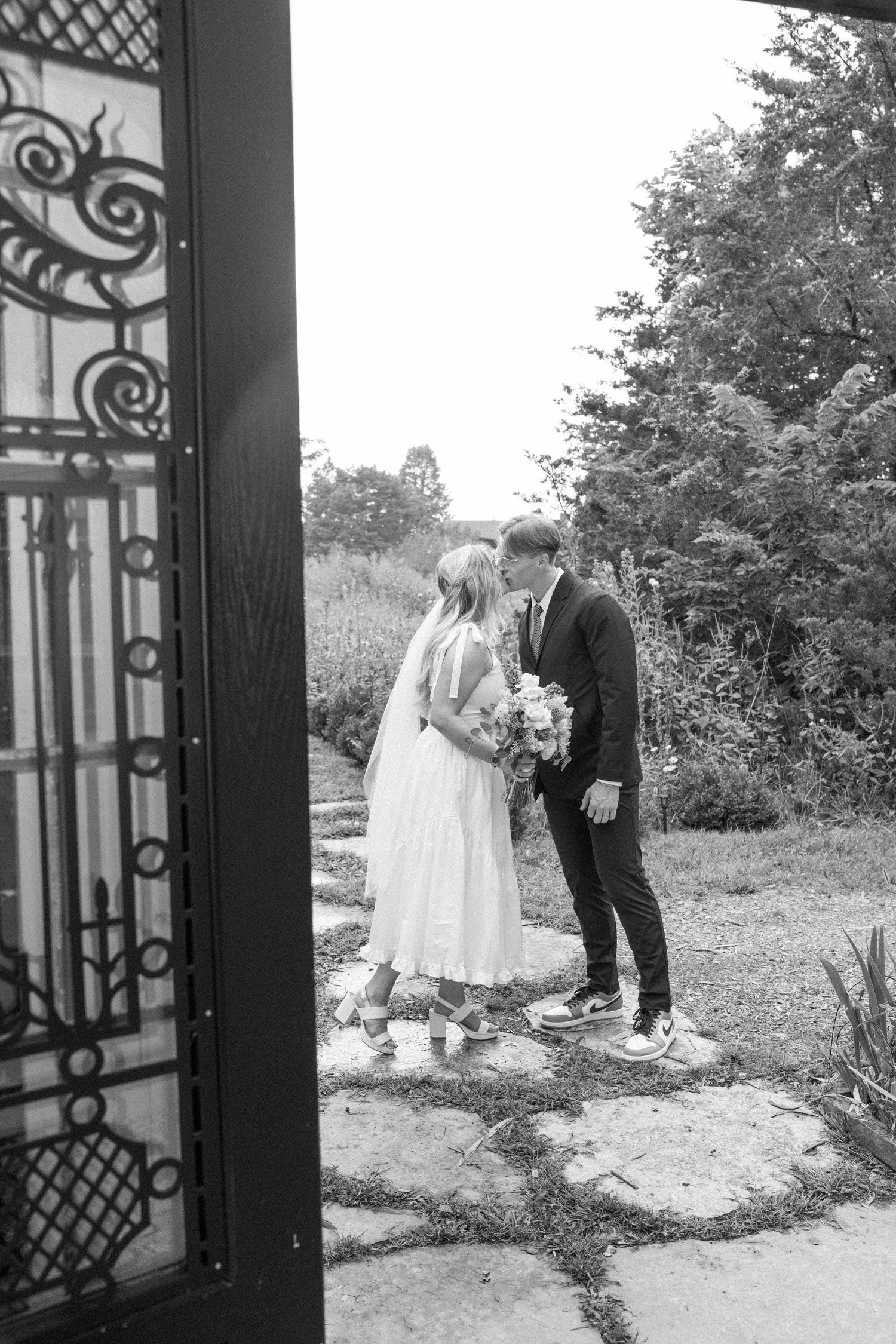 emily-simon-elopement-iris-aisle-winterset-iowa-raelyn-ramey-photography-219.jpg