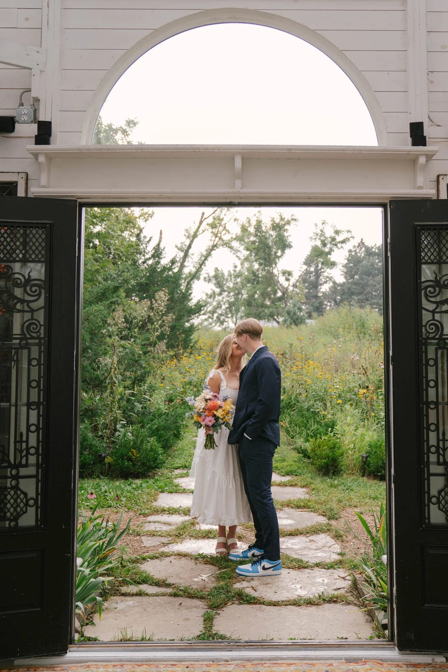emily-simon-elopement-iris-aisle-winterset-iowa-raelyn-ramey-photography-226.jpg