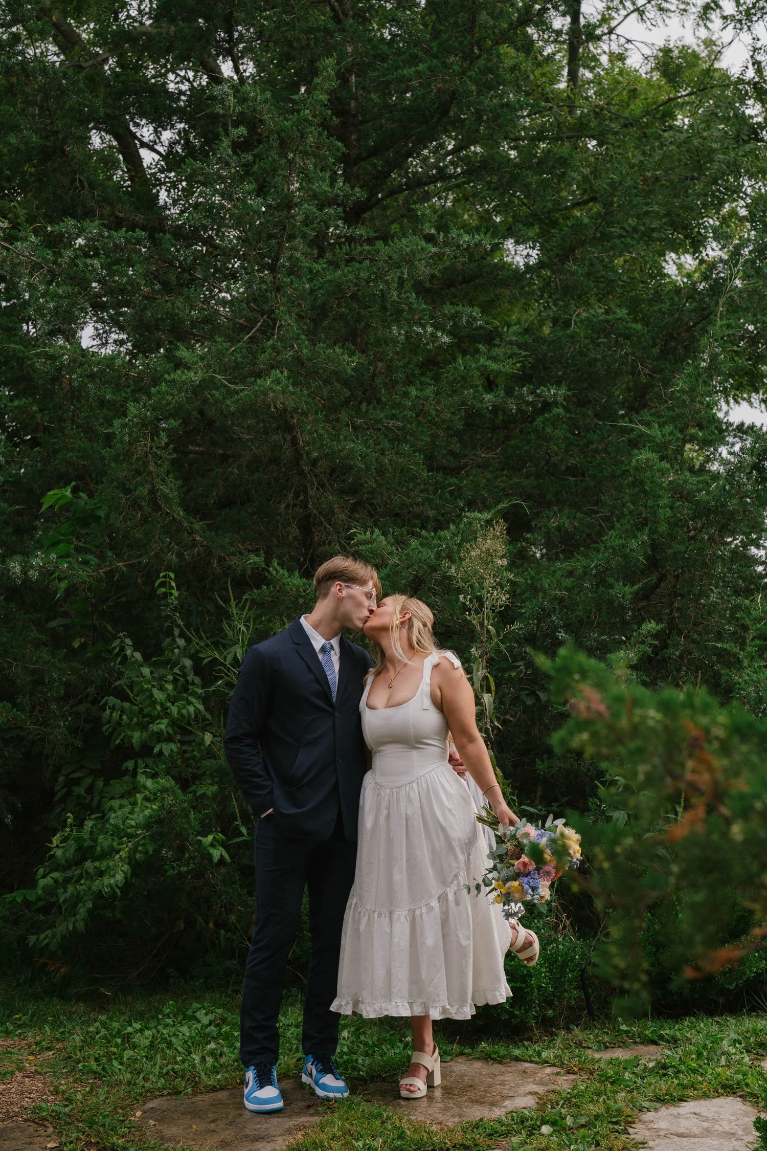 emily-simon-elopement-iris-aisle-winterset-iowa-raelyn-ramey-photography-233.jpg
