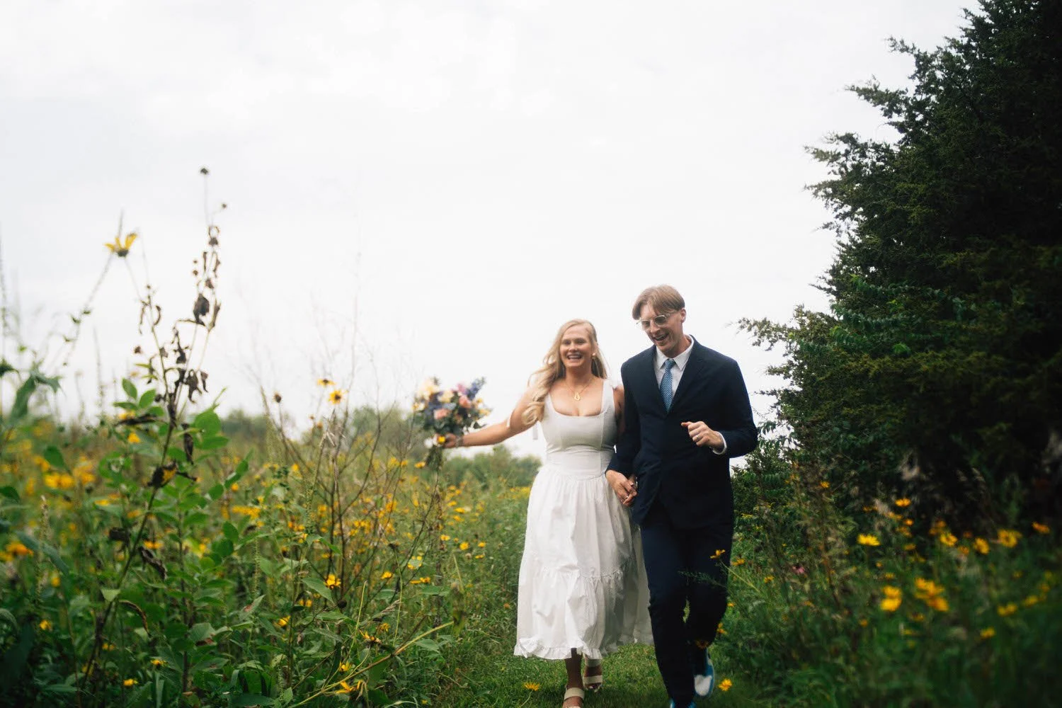 emily-simon-elopement-iris-aisle-winterset-iowa-raelyn-ramey-photography-251.jpg