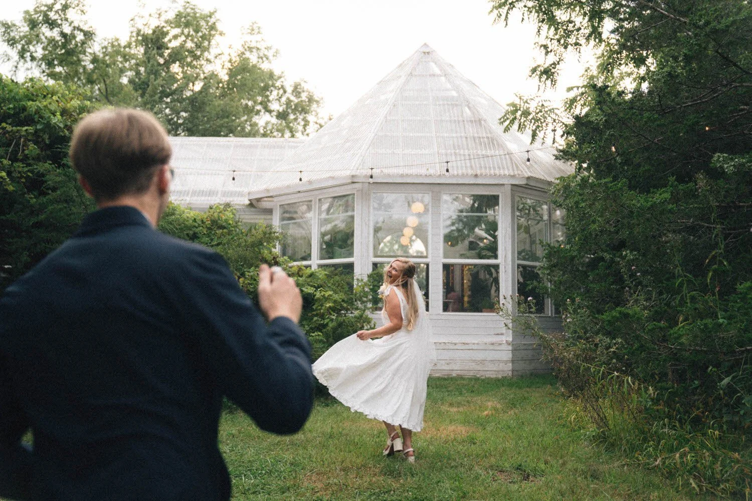 emily-simon-elopement-iris-aisle-winterset-iowa-raelyn-ramey-photography-278.jpg