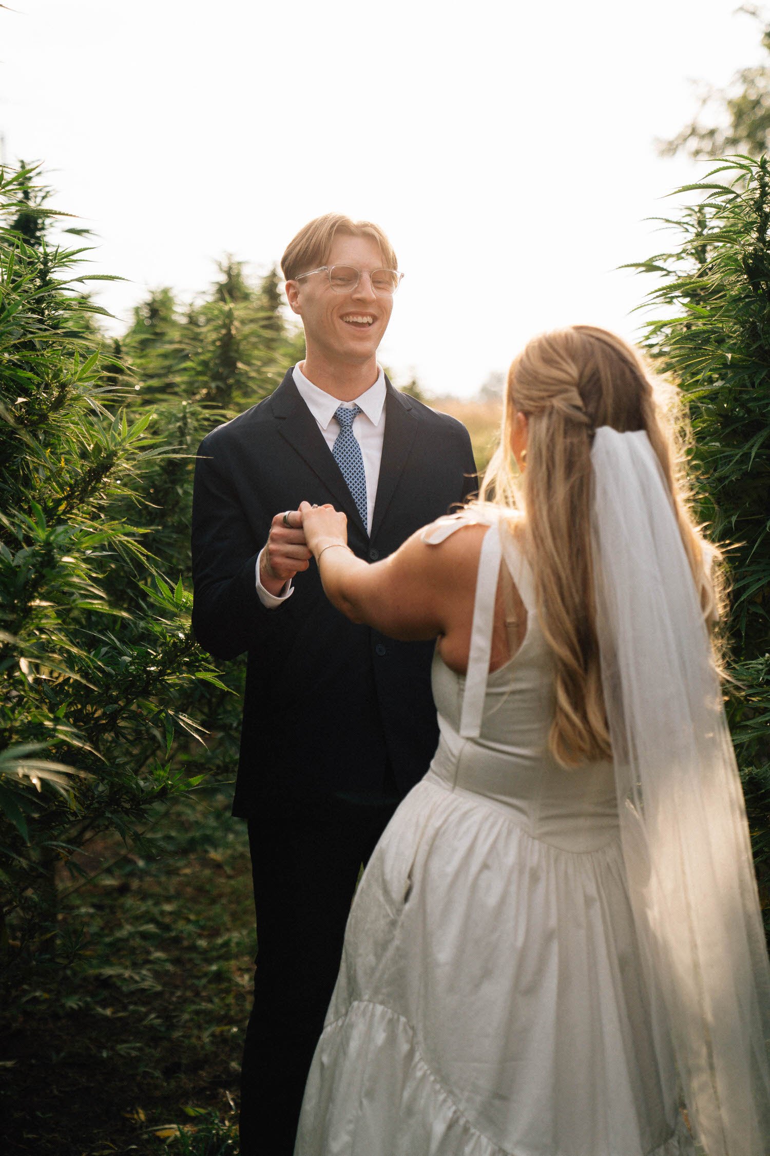 emily-simon-elopement-iris-aisle-winterset-iowa-raelyn-ramey-photography-299.jpg