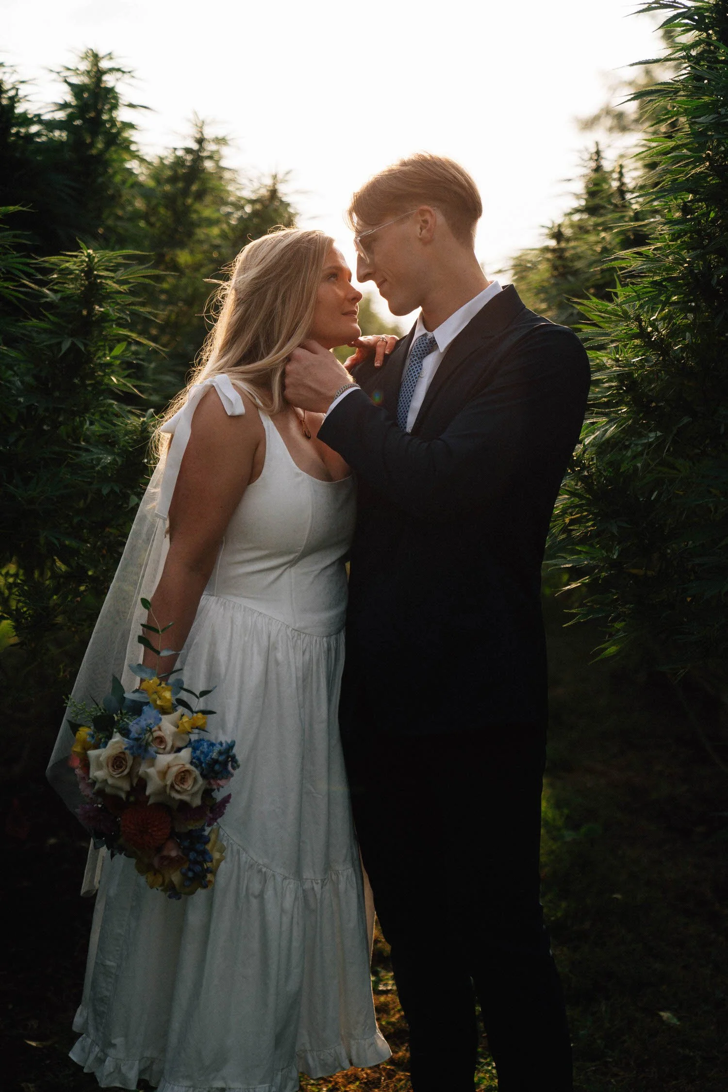emily-simon-elopement-iris-aisle-winterset-iowa-raelyn-ramey-photography-312.jpg