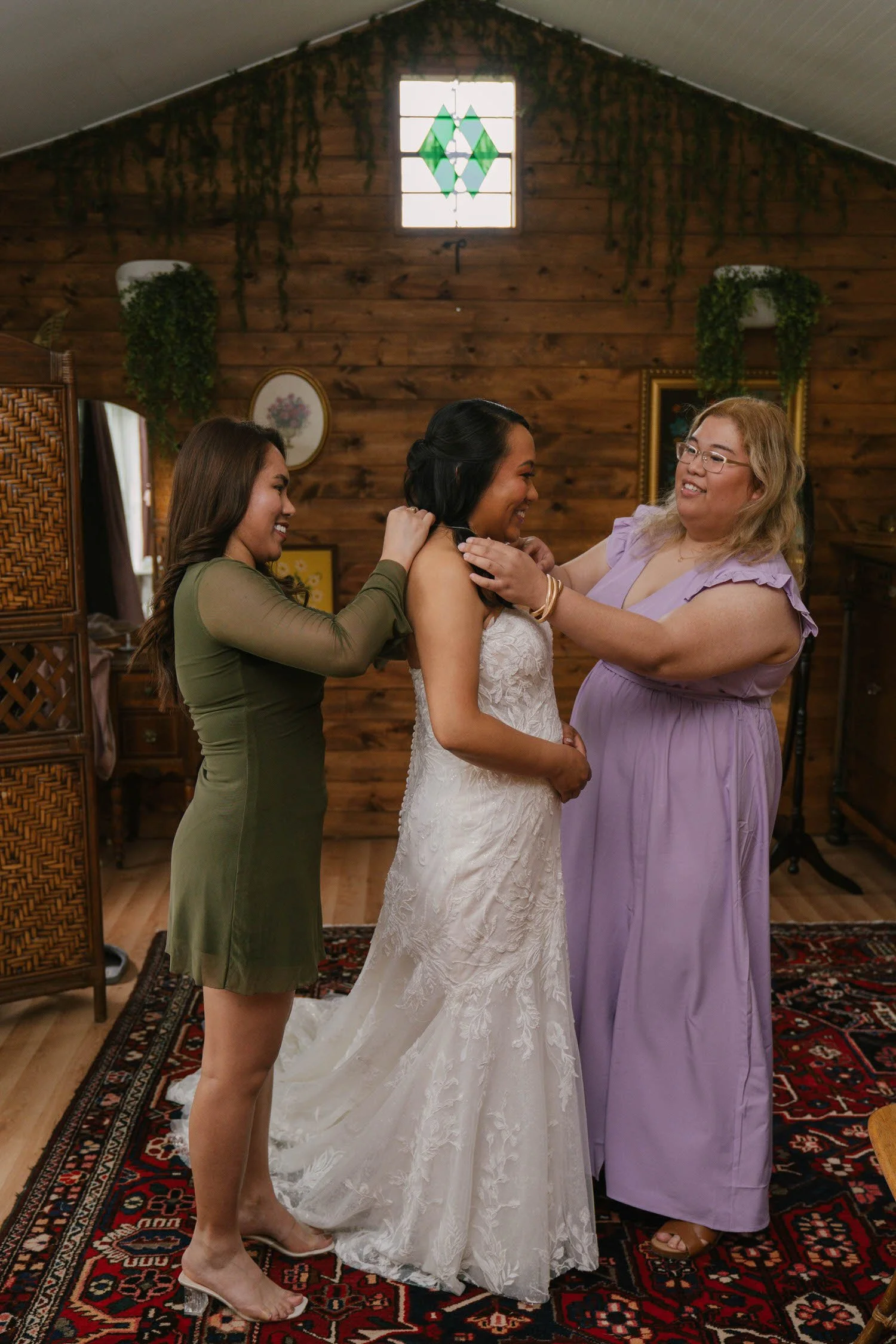 dohna-michael-elopement-iris-aisle-winterset-iowa-raelyn-ramey-photography-23.jpg