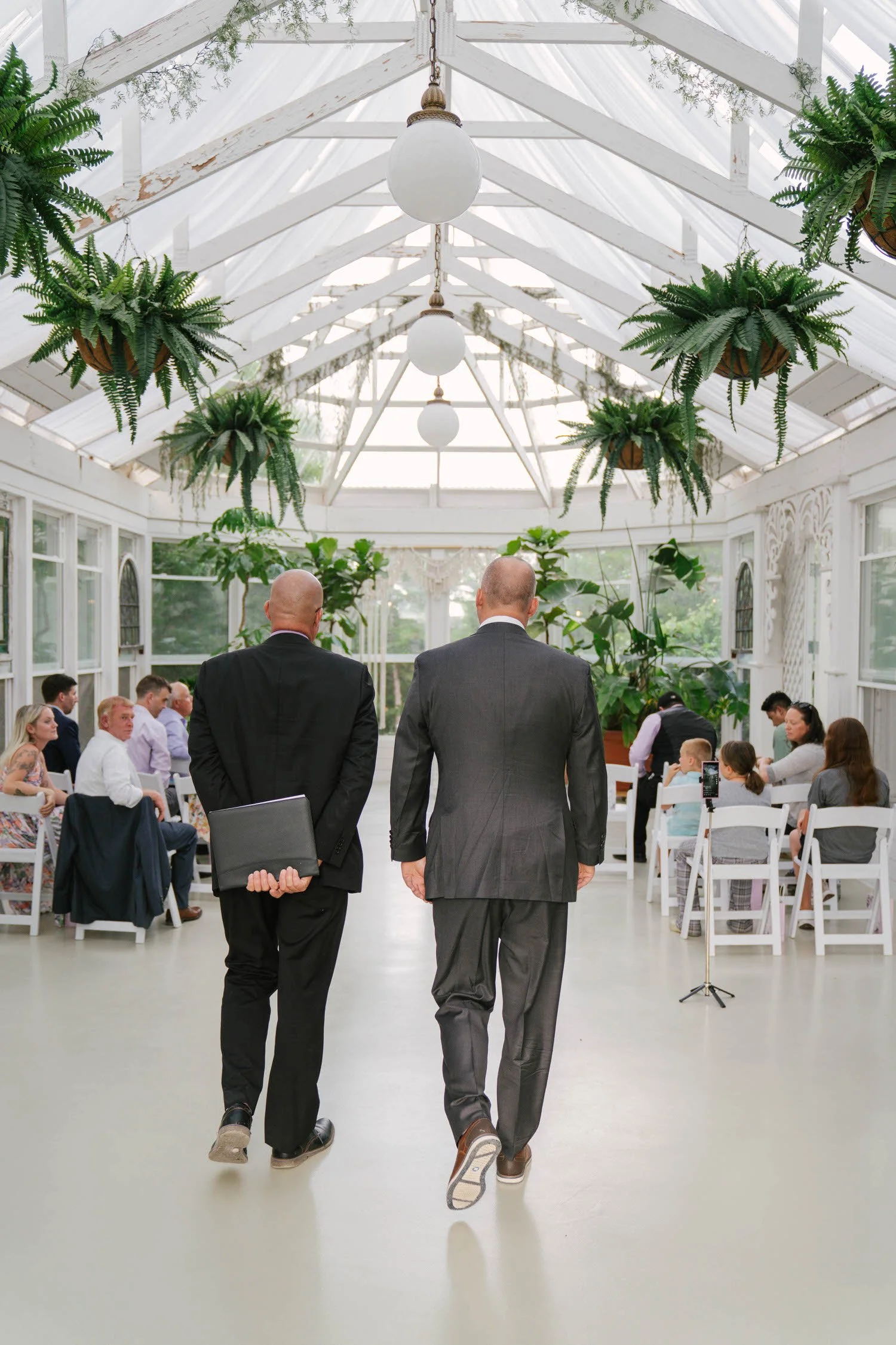 dohna-michael-elopement-iris-aisle-winterset-iowa-raelyn-ramey-photography-31.jpg