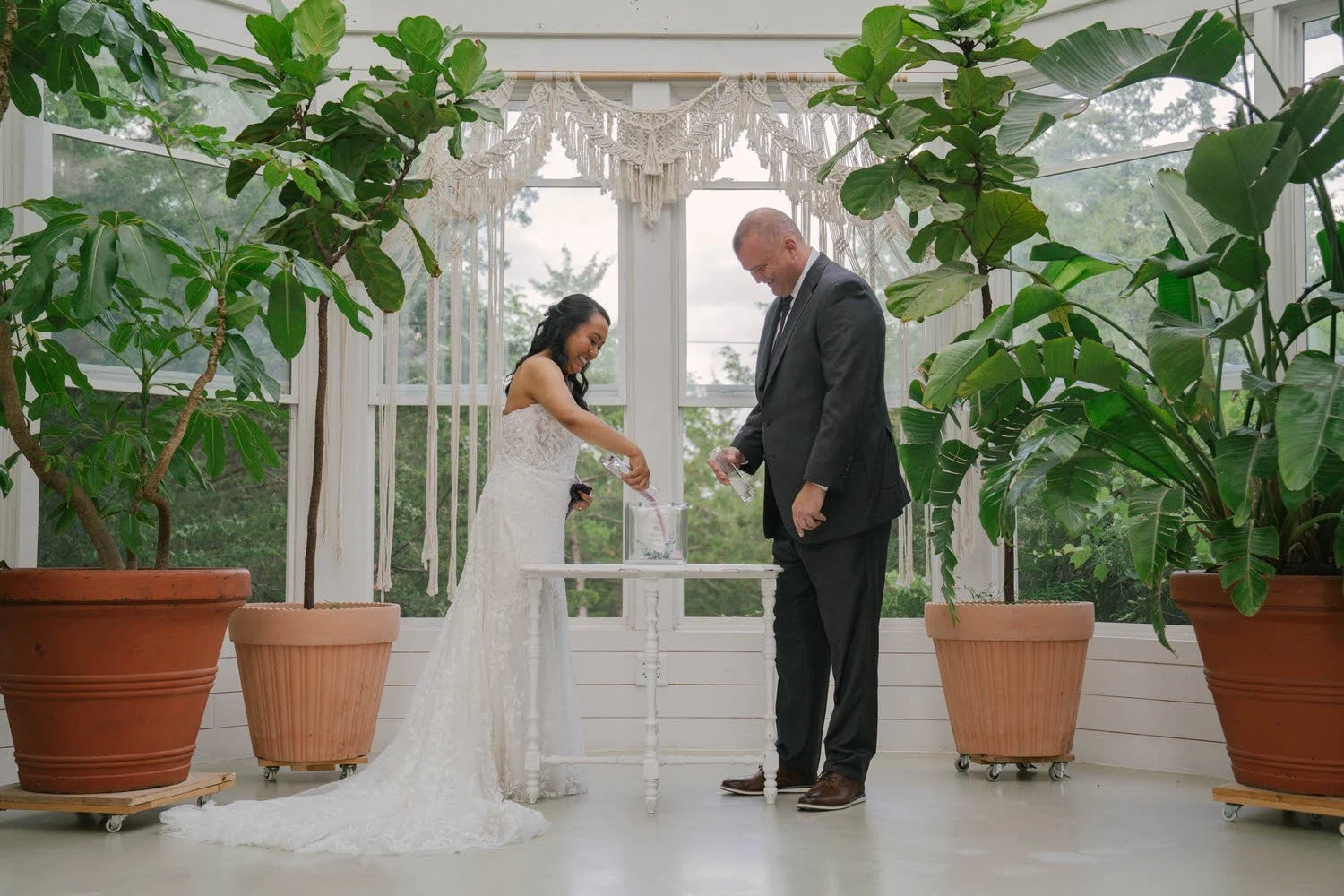 dohna-michael-elopement-iris-aisle-winterset-iowa-raelyn-ramey-photography-69.jpg