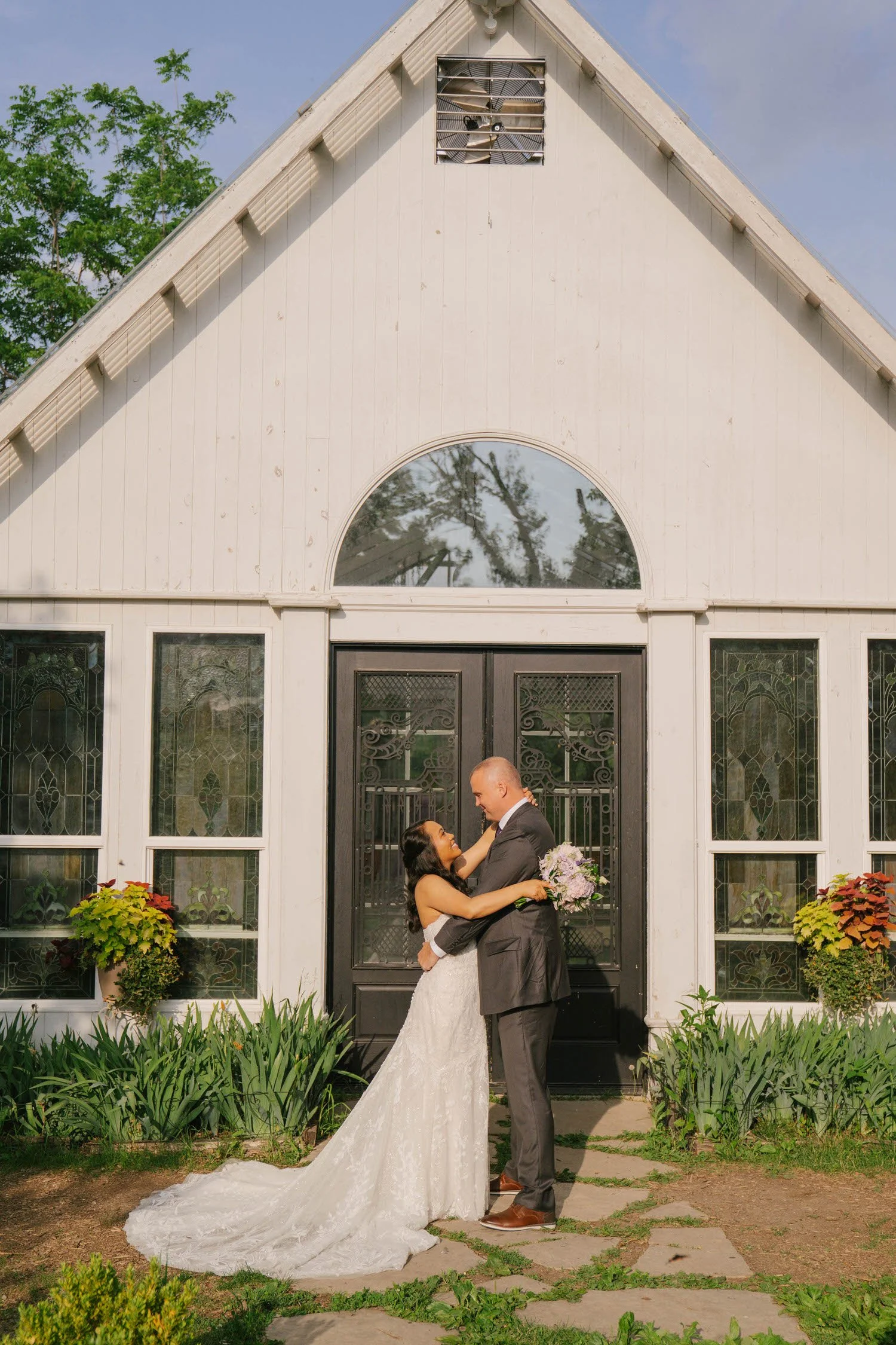 dohna-michael-elopement-iris-aisle-winterset-iowa-raelyn-ramey-photography-121.jpg