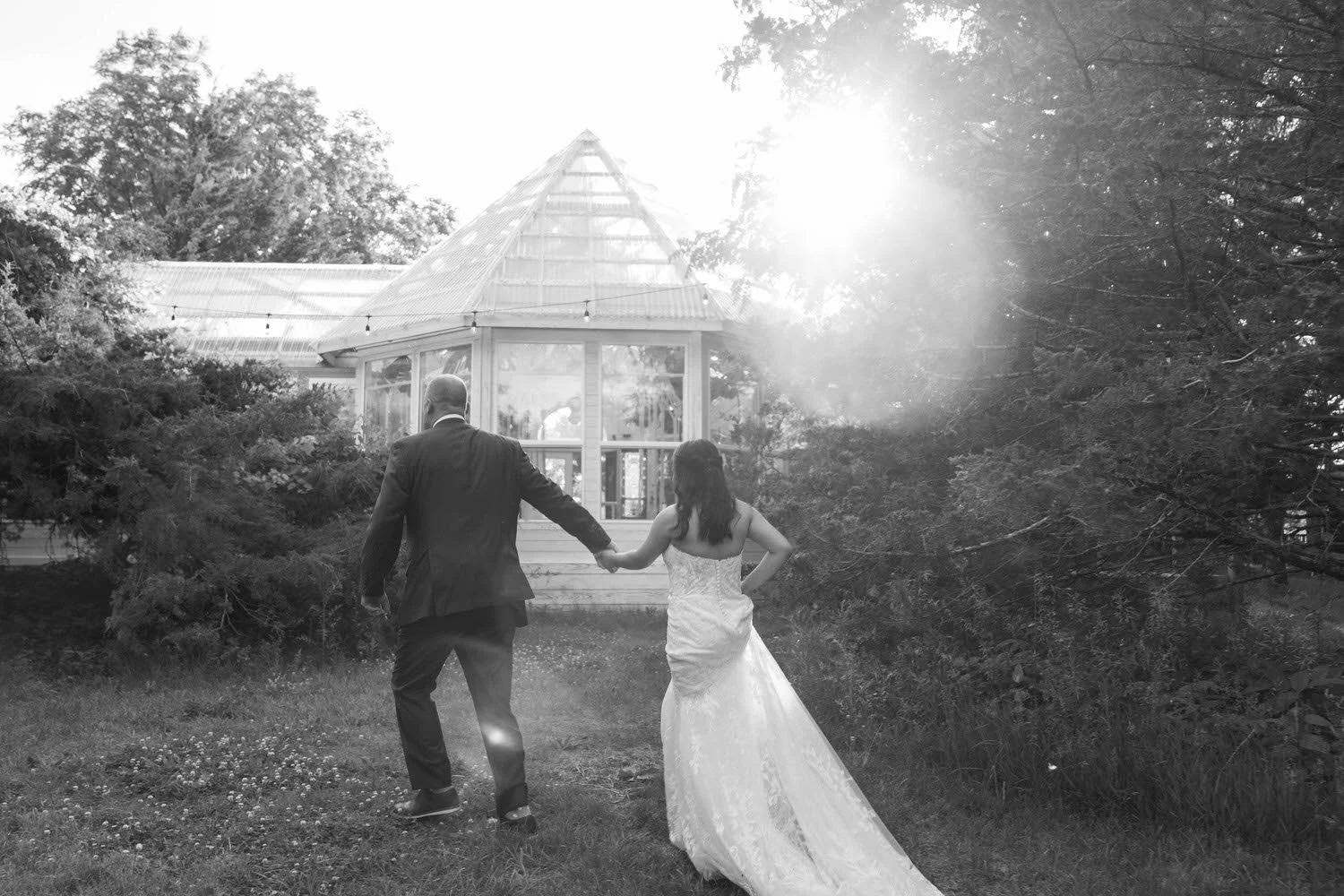 dohna-michael-elopement-iris-aisle-winterset-iowa-raelyn-ramey-photography-151.jpg