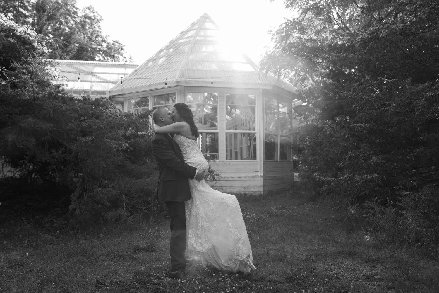 dohna-michael-elopement-iris-aisle-winterset-iowa-raelyn-ramey-photography-152.jpg