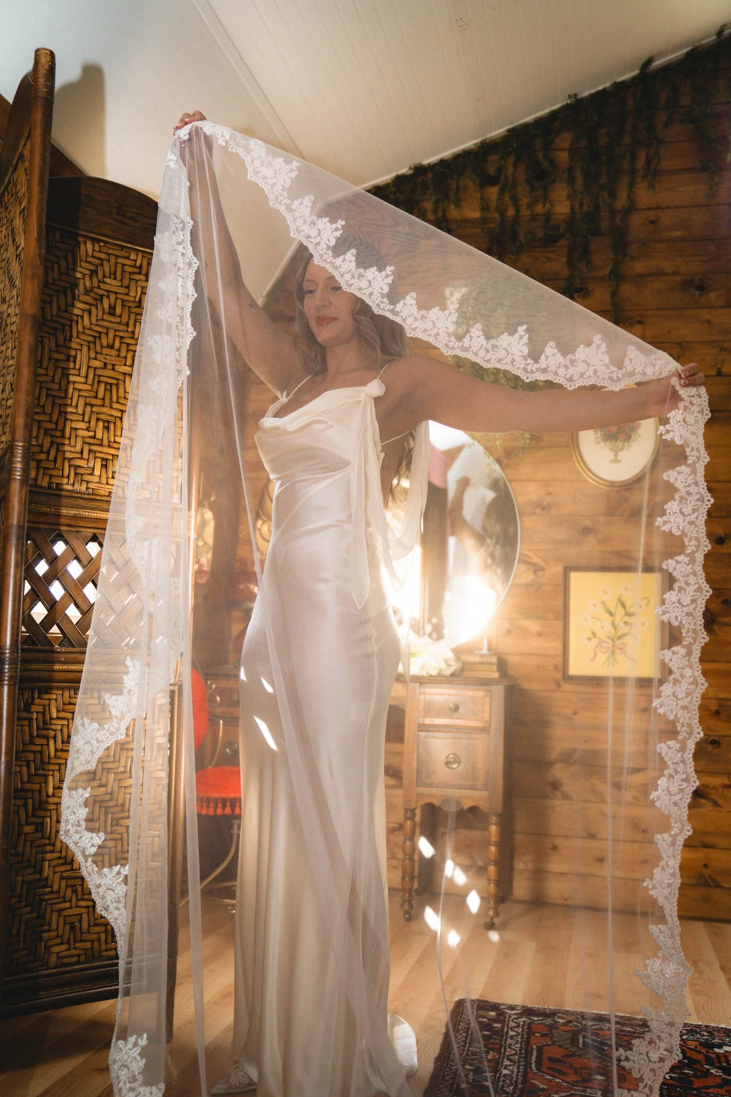 madison-spencer-elopement-iris-aisle-winterset-iowa-raelyn-ramey-photography-29.jpg