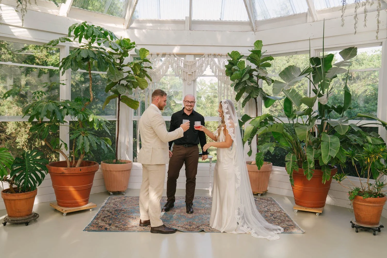 madison-spencer-elopement-iris-aisle-winterset-iowa-raelyn-ramey-photography-82.jpg