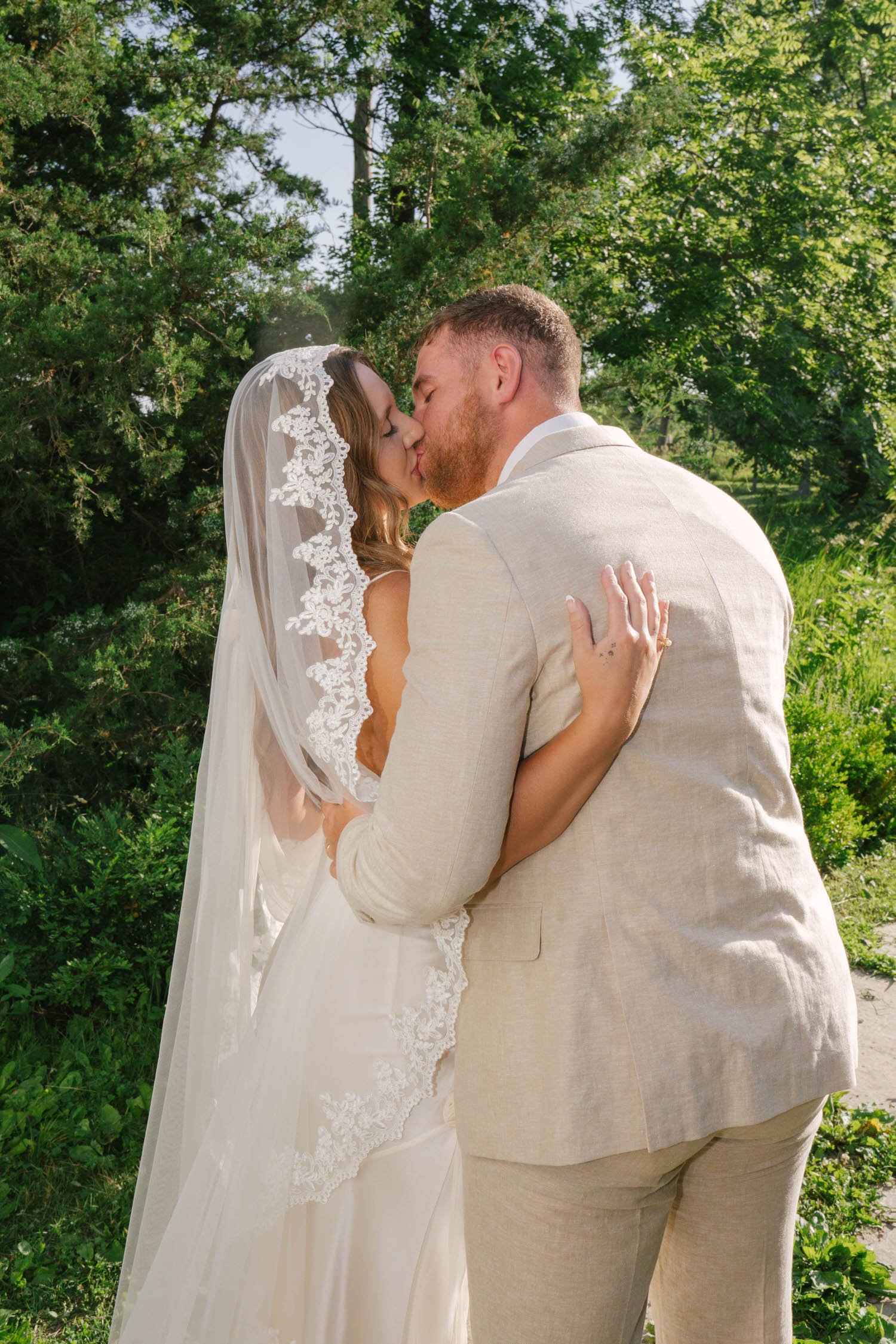 madison-spencer-elopement-iris-aisle-winterset-iowa-raelyn-ramey-photography-90.jpg