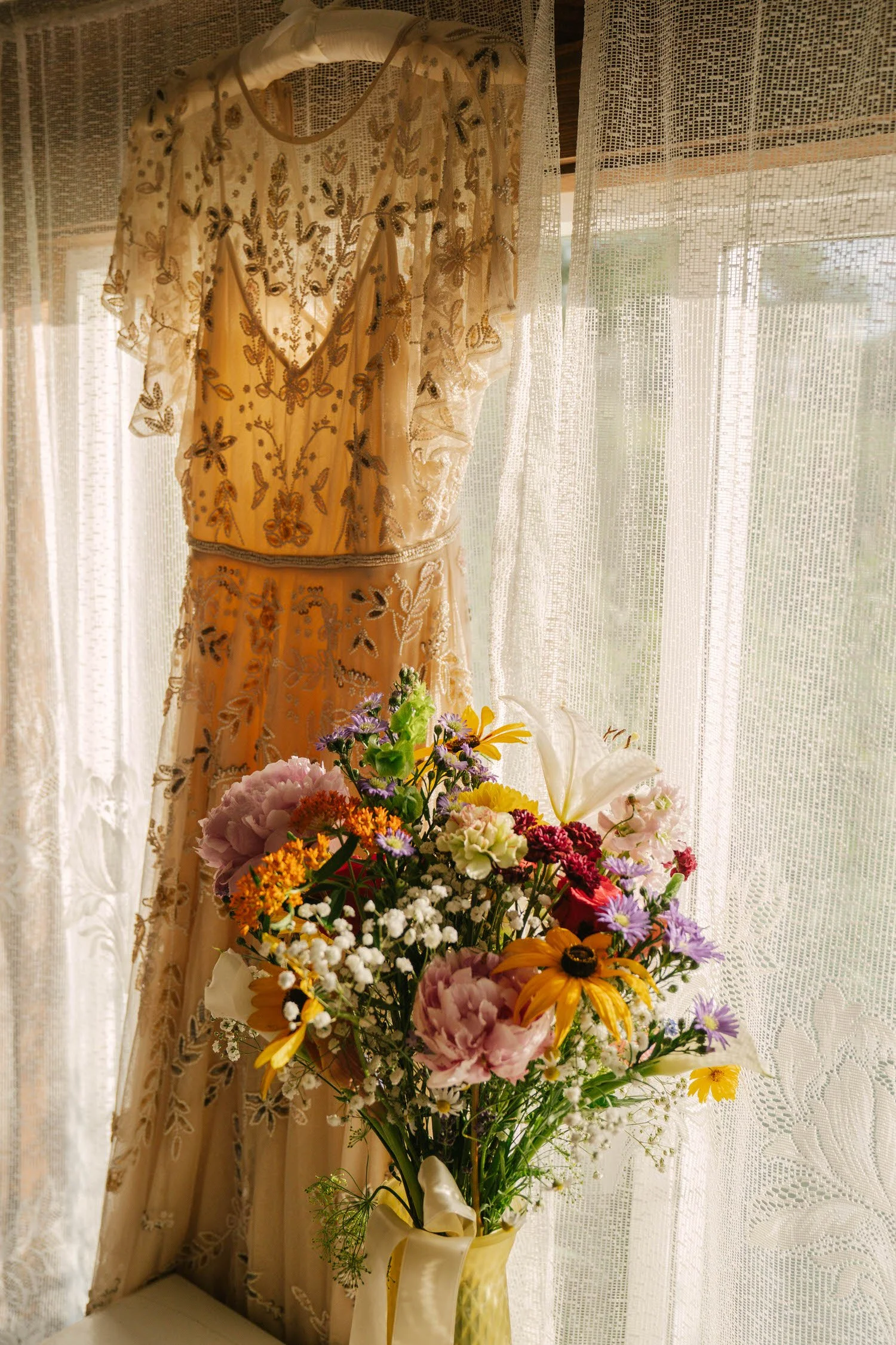 felicia-jeremy-elopement-iris-aisle-winterset-iowa-raelyn-ramey-photography-8.jpg
