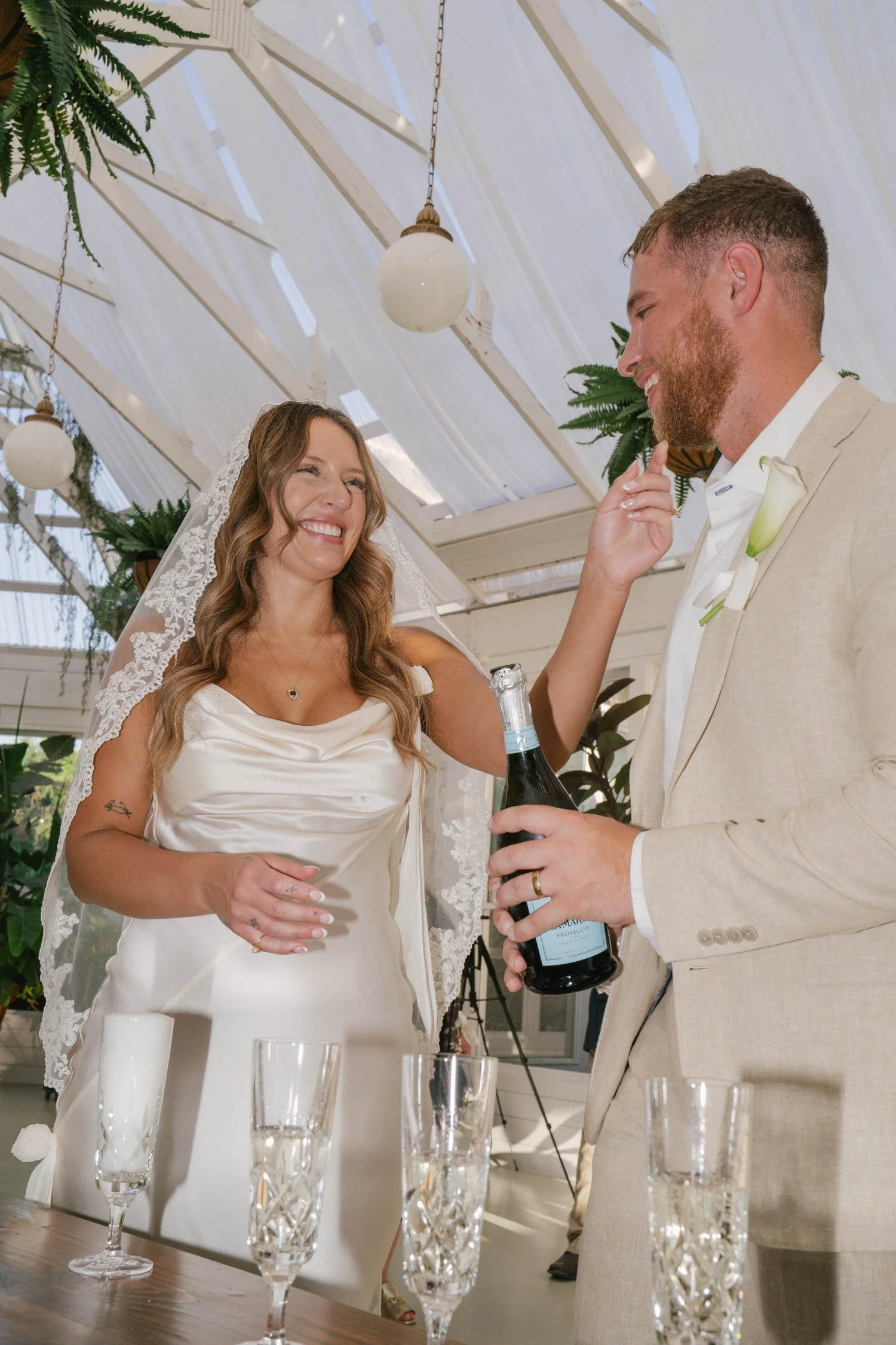 madison-spencer-elopement-iris-aisle-winterset-iowa-raelyn-ramey-photography-145.jpg