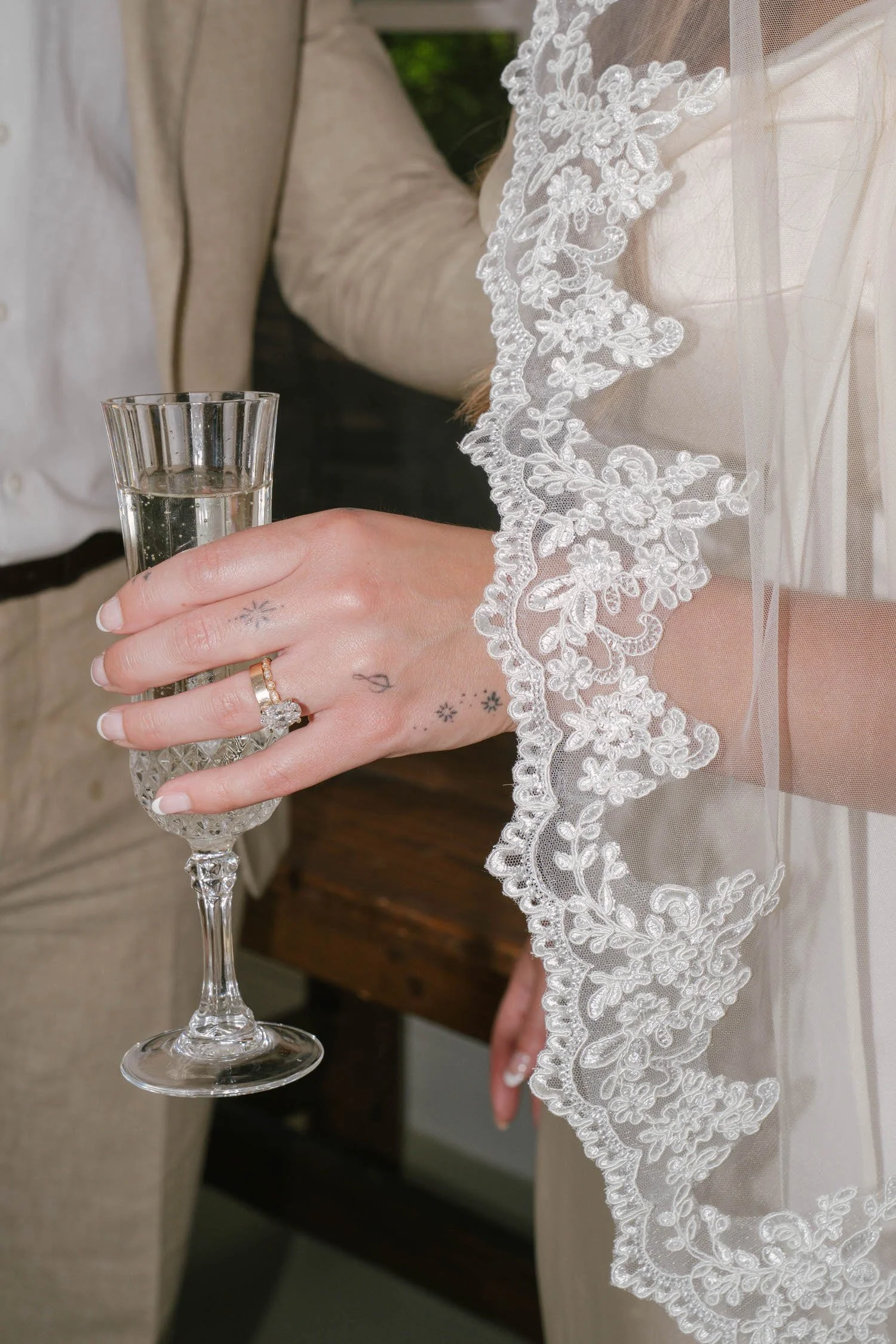madison-spencer-elopement-iris-aisle-winterset-iowa-raelyn-ramey-photography-148.jpg