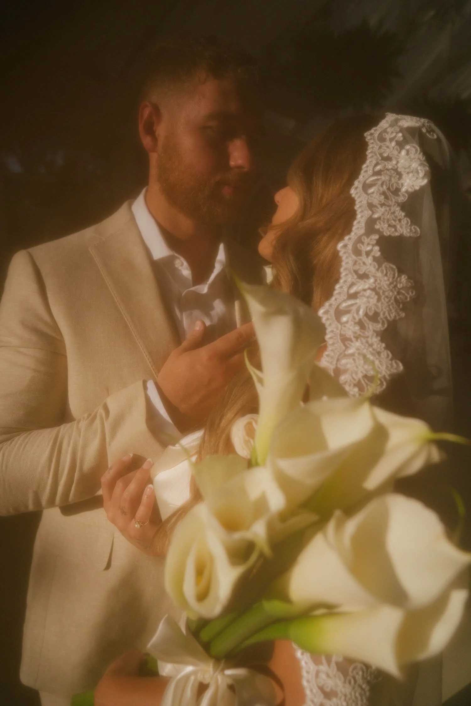 madison-spencer-elopement-iris-aisle-winterset-iowa-raelyn-ramey-photography-177.jpg