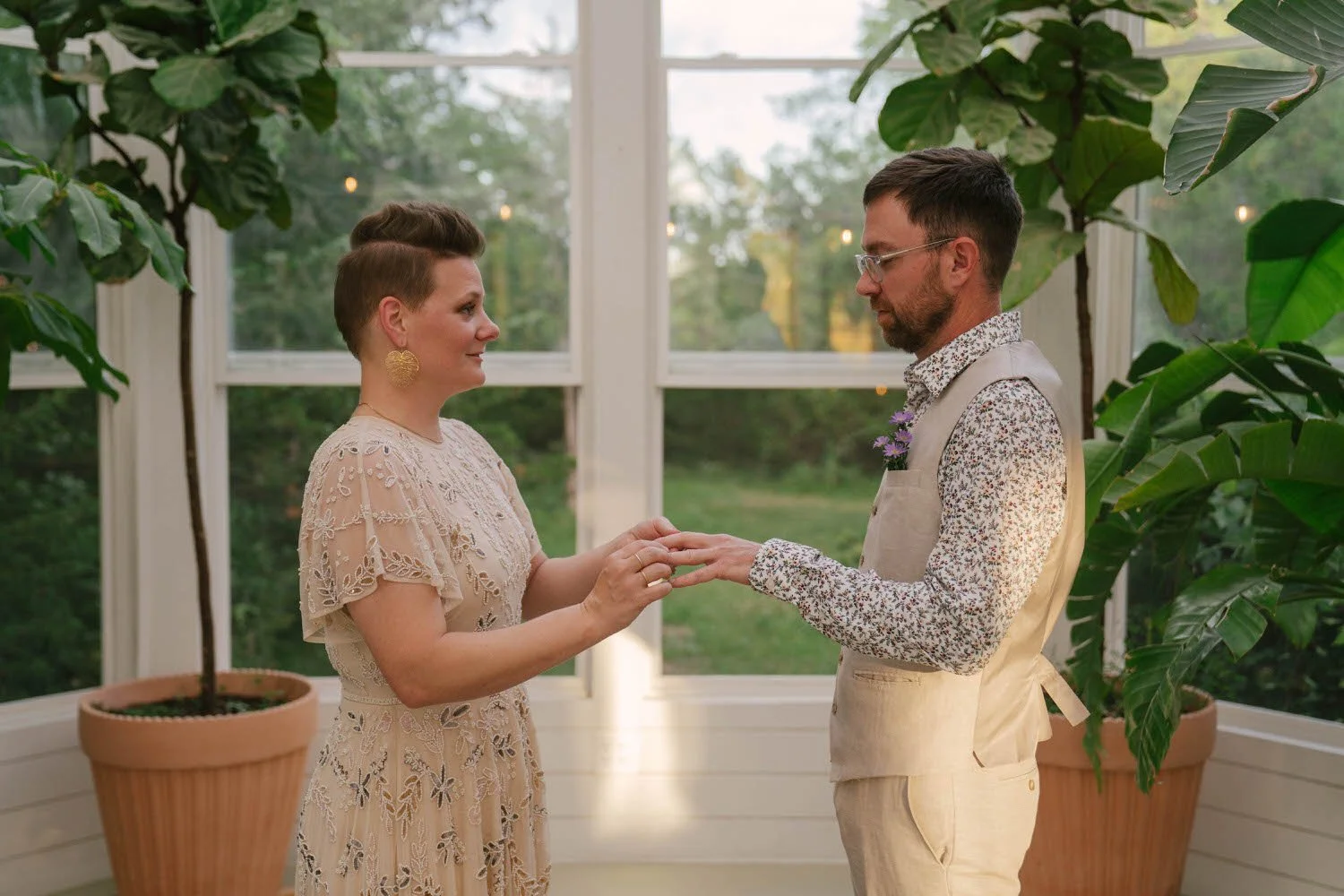 felicia-jeremy-elopement-iris-aisle-winterset-iowa-raelyn-ramey-photography-94.jpg