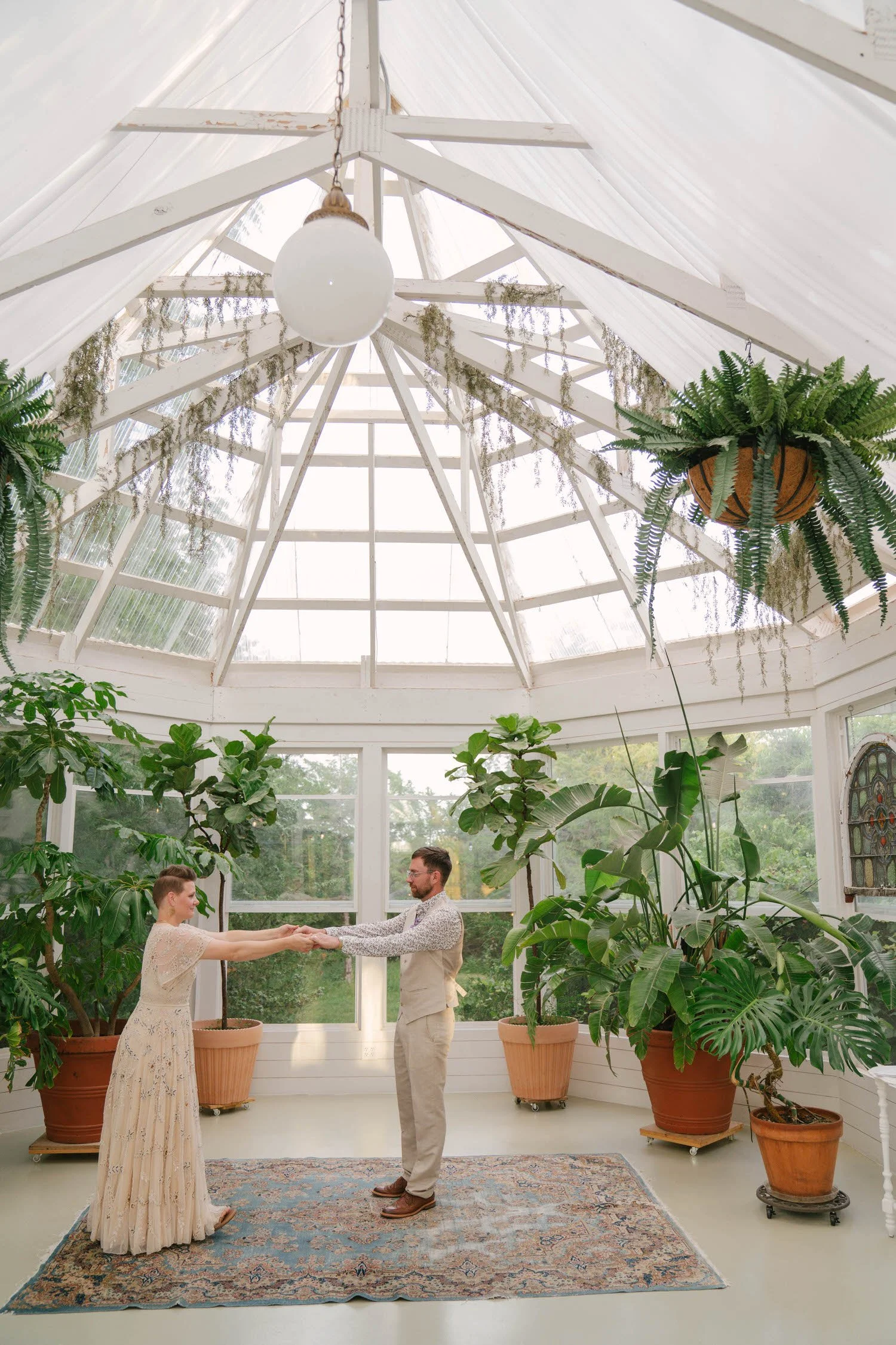 felicia-jeremy-elopement-iris-aisle-winterset-iowa-raelyn-ramey-photography-110.jpg