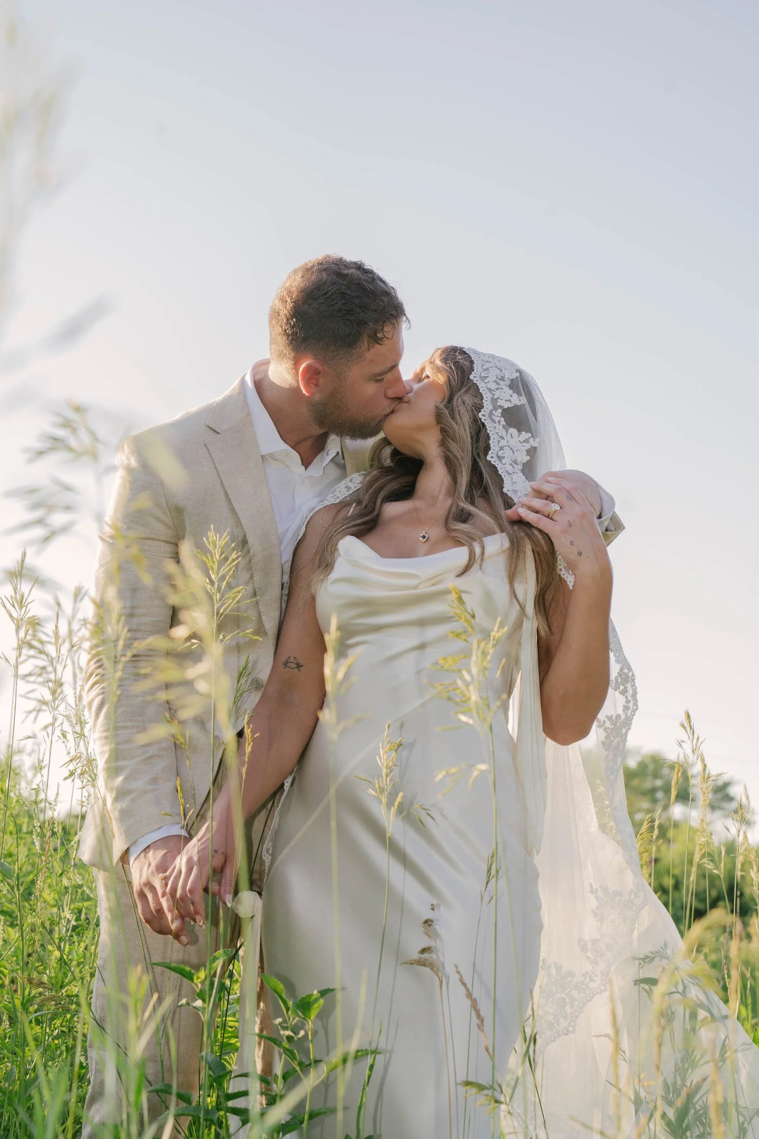 madison-spencer-elopement-iris-aisle-winterset-iowa-raelyn-ramey-photography-217.jpg