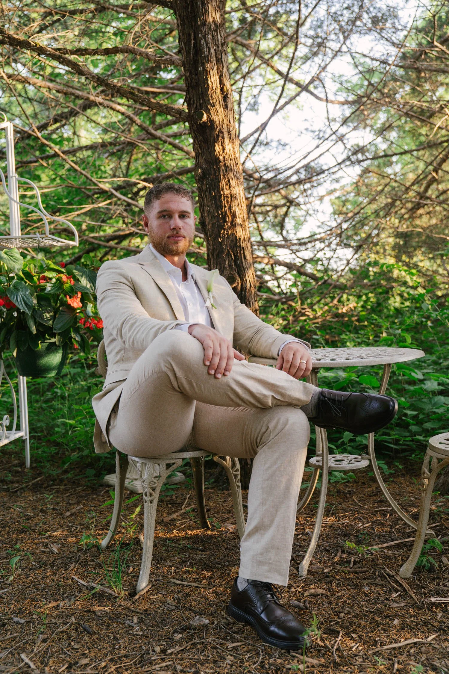 madison-spencer-elopement-iris-aisle-winterset-iowa-raelyn-ramey-photography-222.jpg