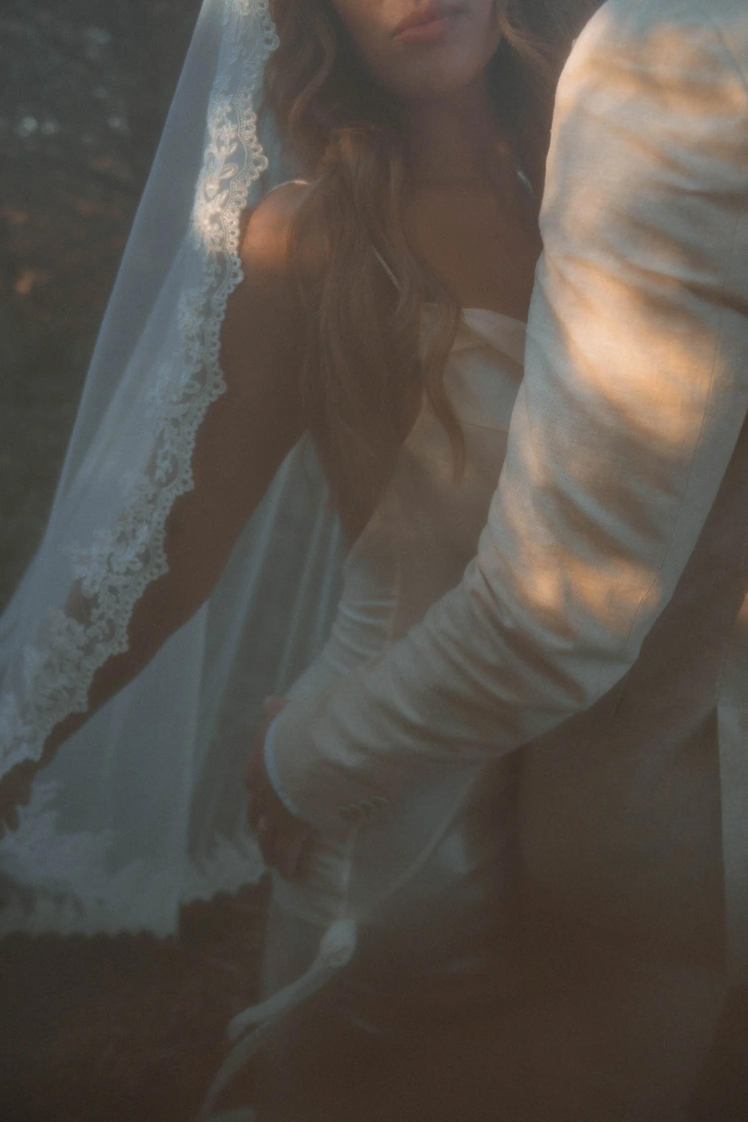 madison-spencer-elopement-iris-aisle-winterset-iowa-raelyn-ramey-photography-234.jpg