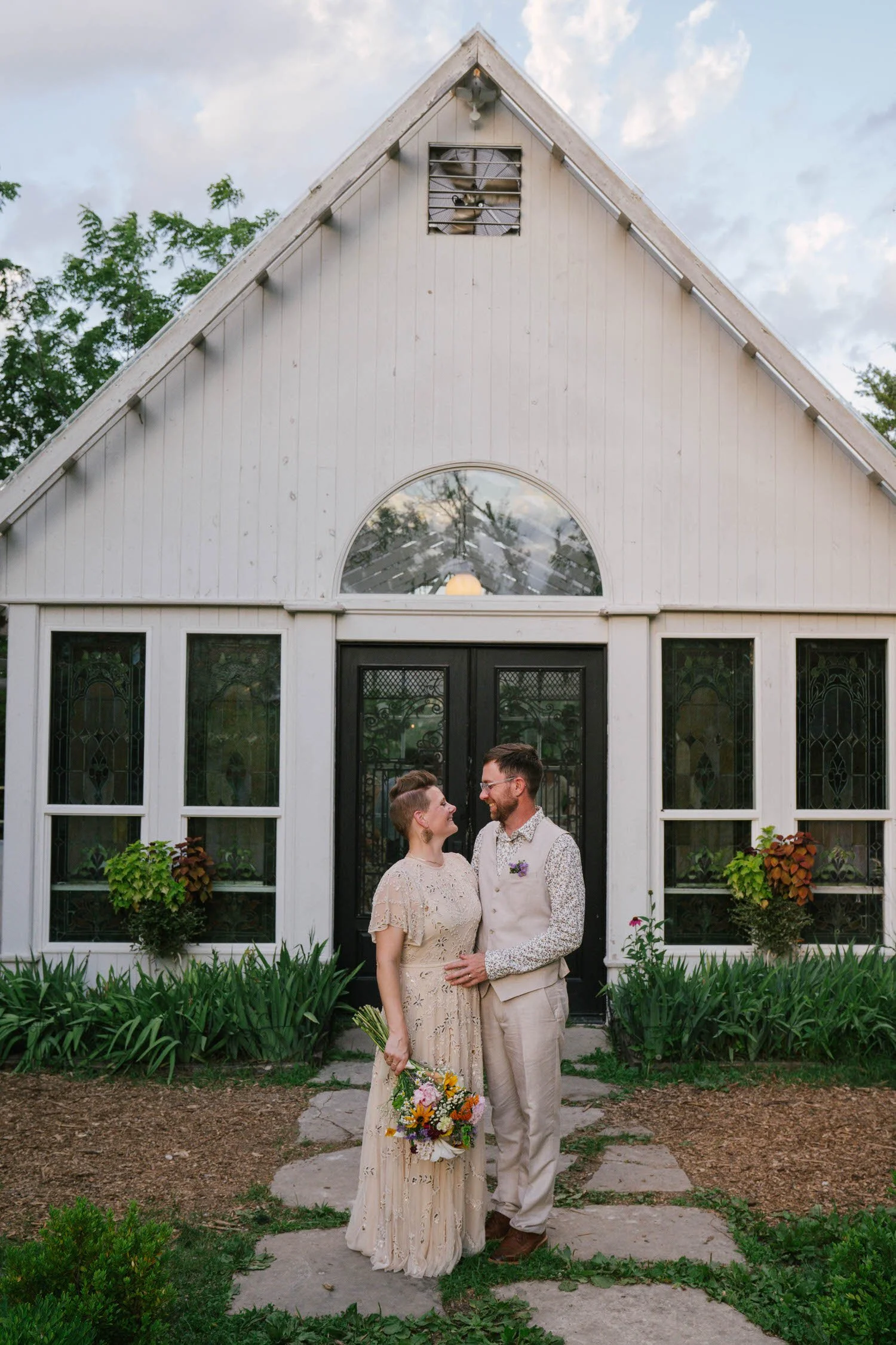 felicia-jeremy-elopement-iris-aisle-winterset-iowa-raelyn-ramey-photography-188.jpg