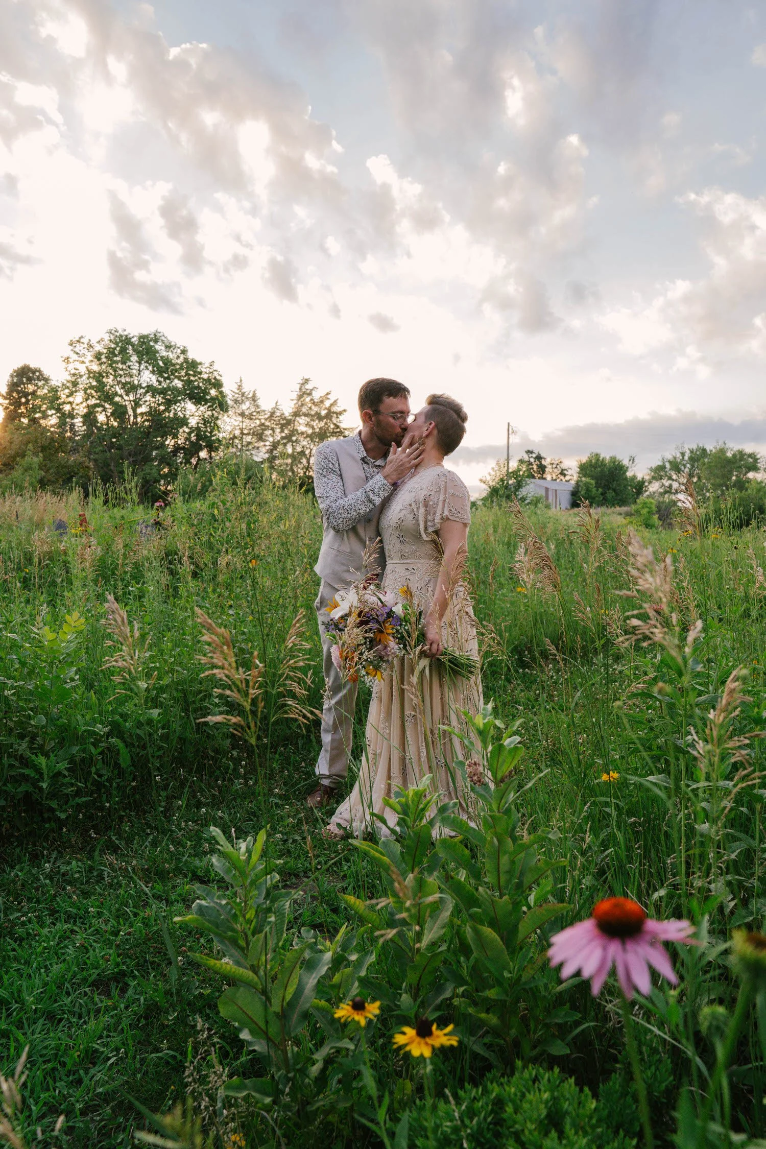 felicia-jeremy-elopement-iris-aisle-winterset-iowa-raelyn-ramey-photography-203.jpg