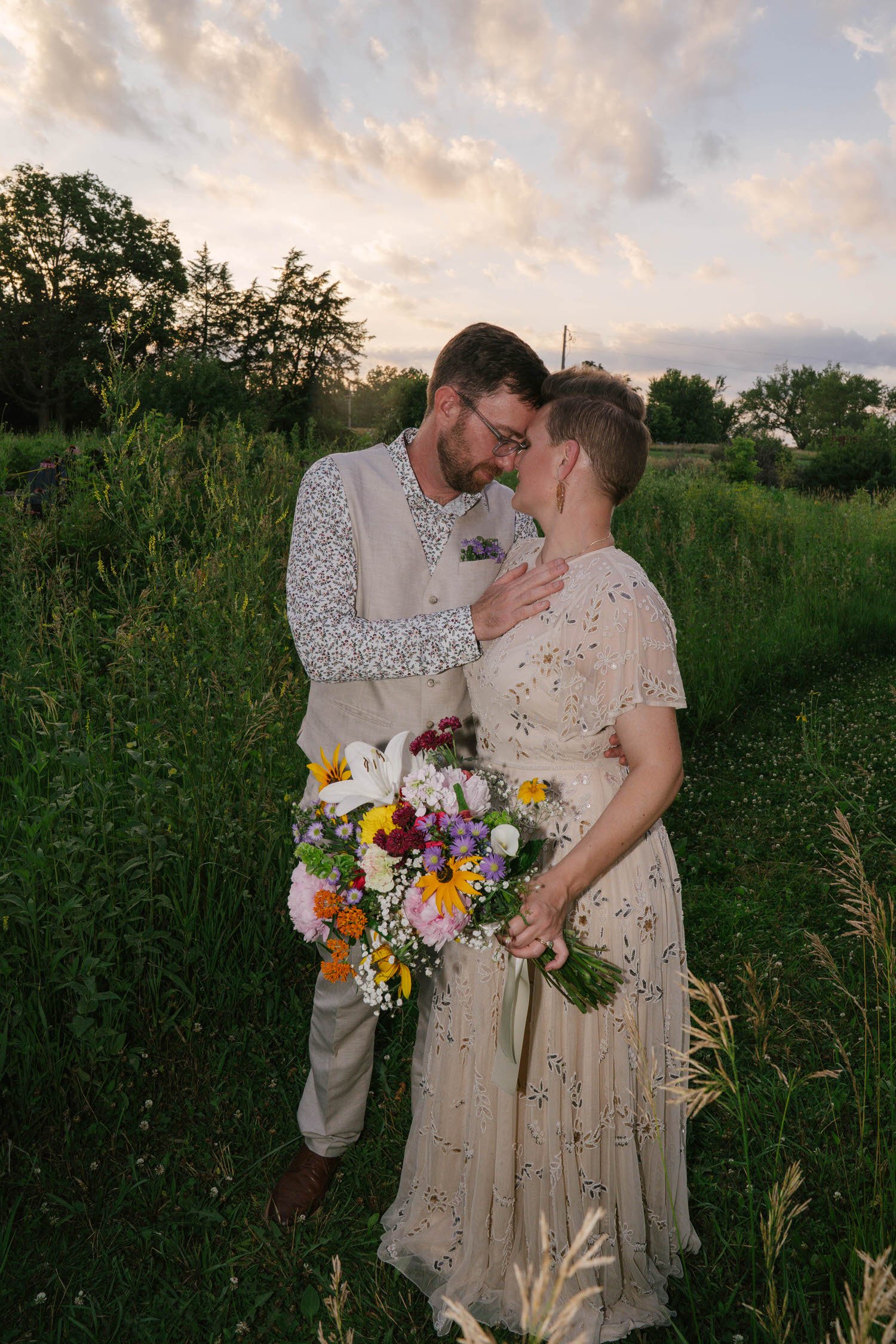 felicia-jeremy-elopement-iris-aisle-winterset-iowa-raelyn-ramey-photography-204.jpg