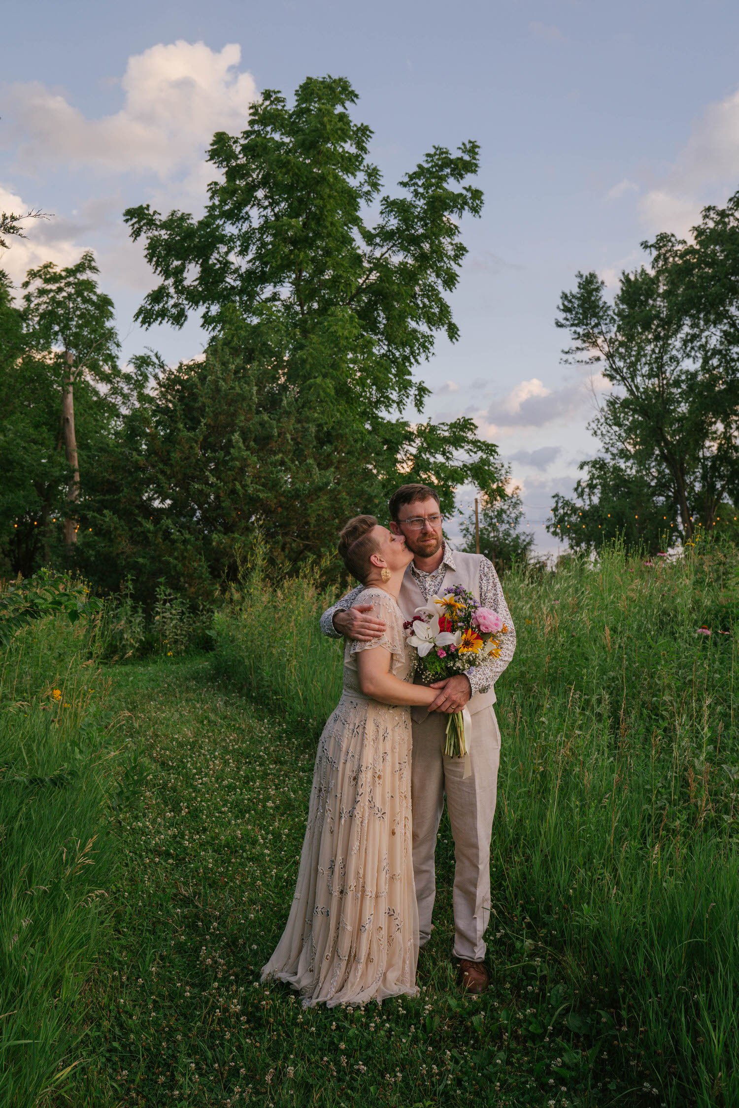 felicia-jeremy-elopement-iris-aisle-winterset-iowa-raelyn-ramey-photography-209.jpg