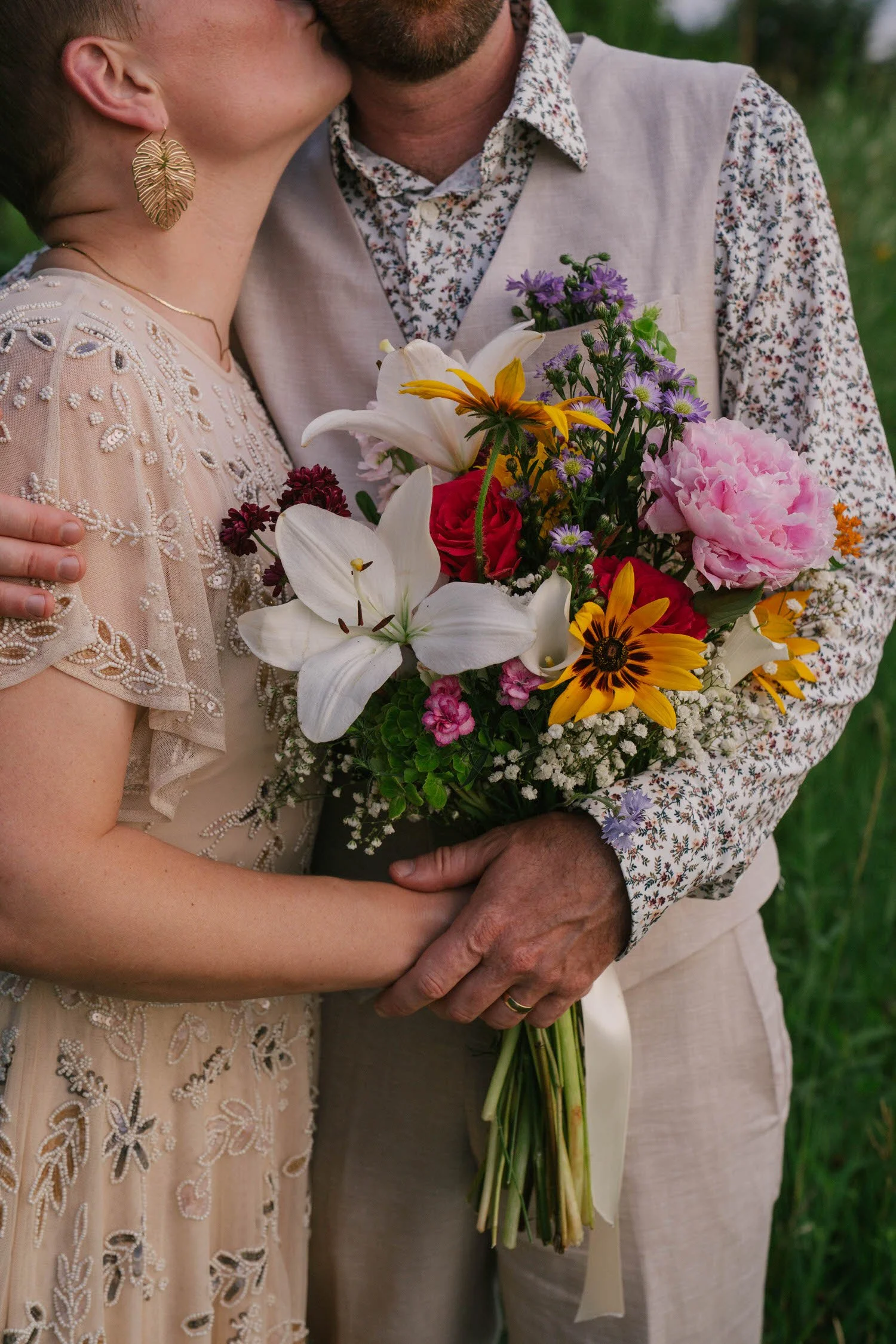 felicia-jeremy-elopement-iris-aisle-winterset-iowa-raelyn-ramey-photography-211.jpg