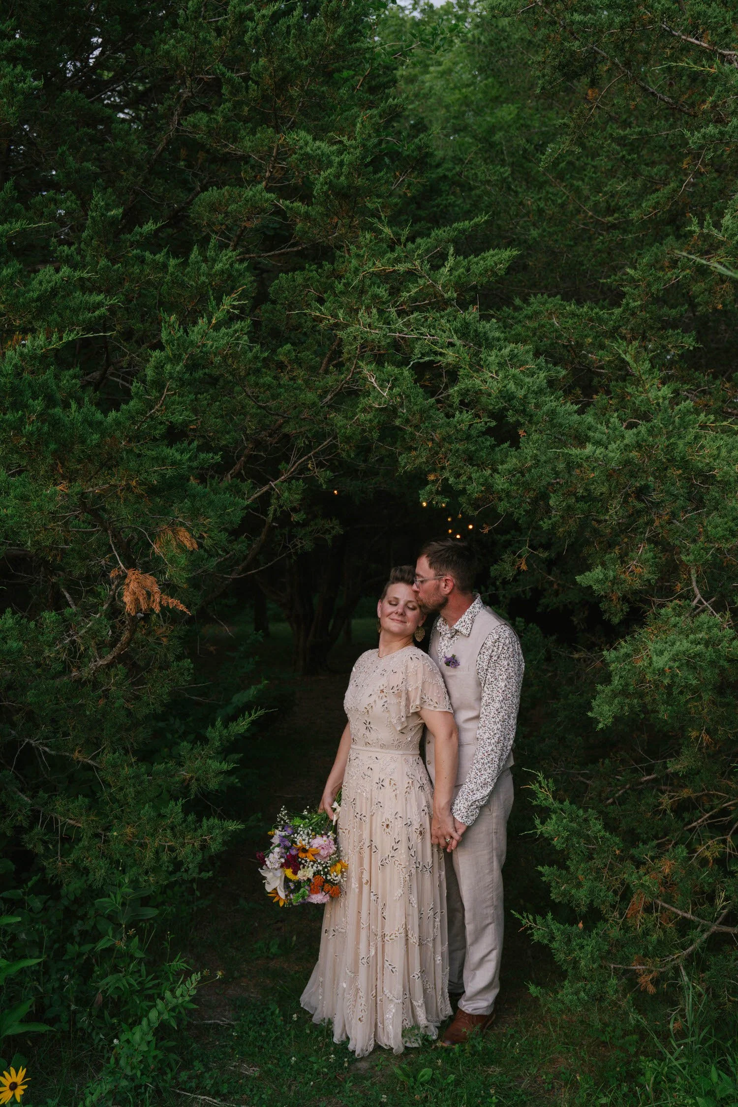 felicia-jeremy-elopement-iris-aisle-winterset-iowa-raelyn-ramey-photography-234.jpg