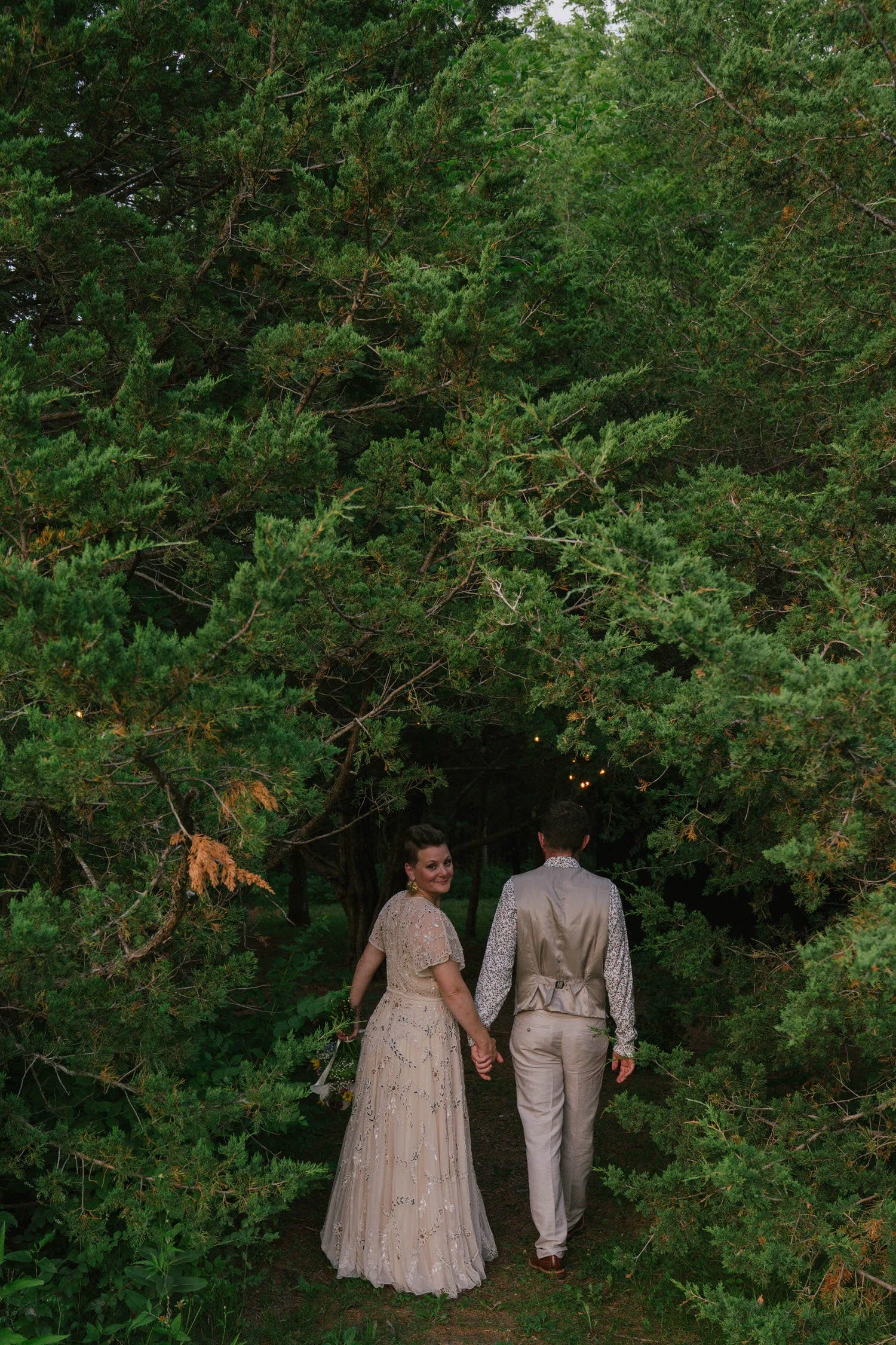 felicia-jeremy-elopement-iris-aisle-winterset-iowa-raelyn-ramey-photography-237.jpg