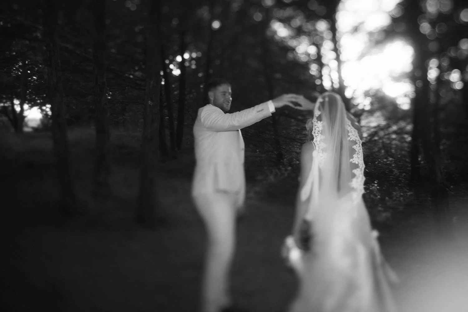 madison-spencer-elopement-iris-aisle-winterset-iowa-raelyn-ramey-photography-245.jpg