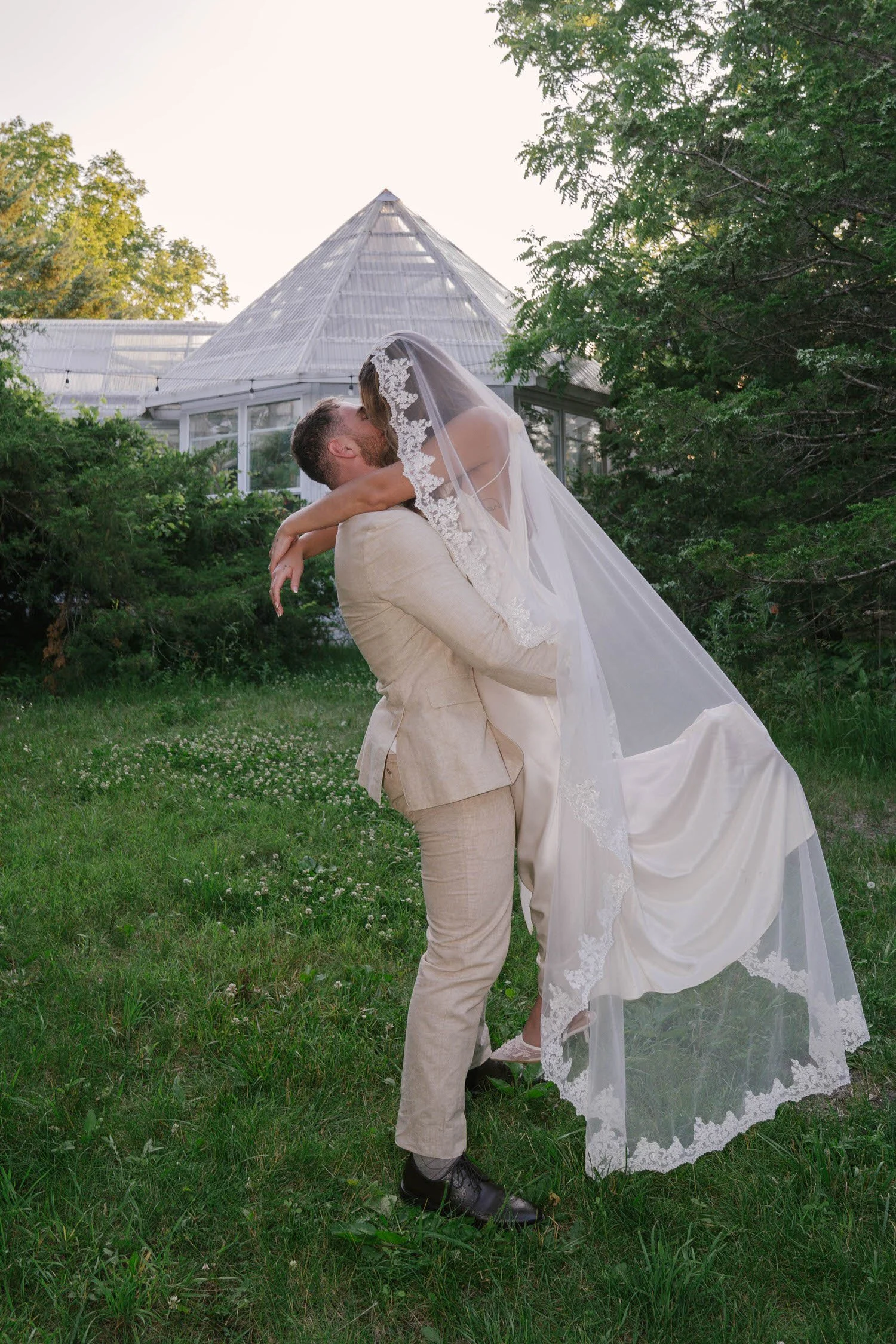 madison-spencer-elopement-iris-aisle-winterset-iowa-raelyn-ramey-photography-255.jpg