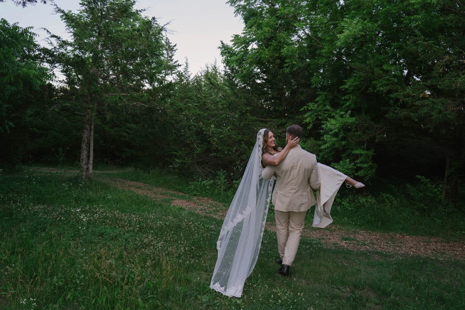 madison-spencer-elopement-iris-aisle-winterset-iowa-raelyn-ramey-photography-262.jpg
