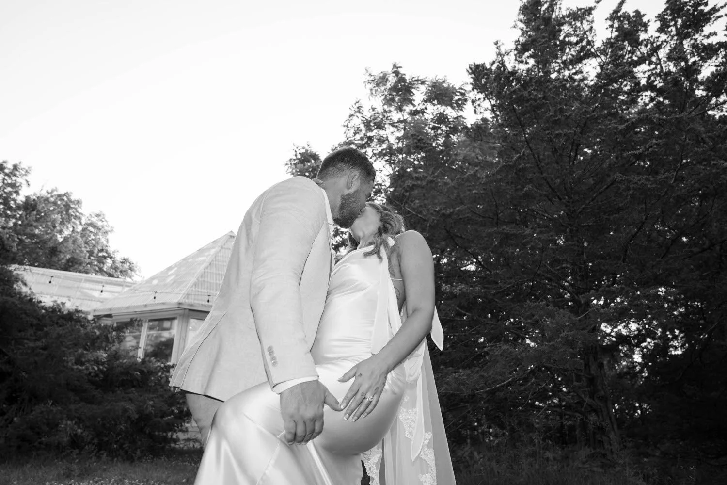 madison-spencer-elopement-iris-aisle-winterset-iowa-raelyn-ramey-photography-271.jpg