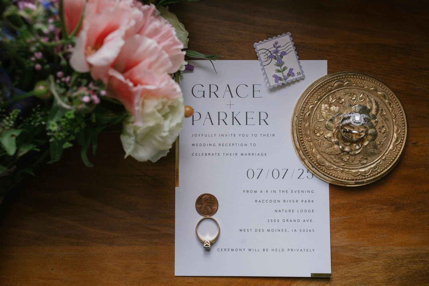 grace-parker-elopement-iris-aisle-winterset-iowa-raelyn-ramey-photography-6.jpg