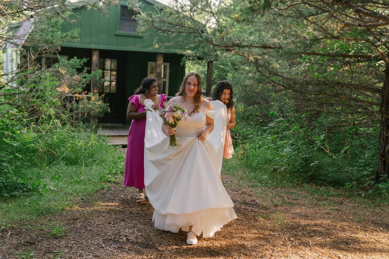 grace-parker-elopement-iris-aisle-winterset-iowa-raelyn-ramey-photography-35.jpg