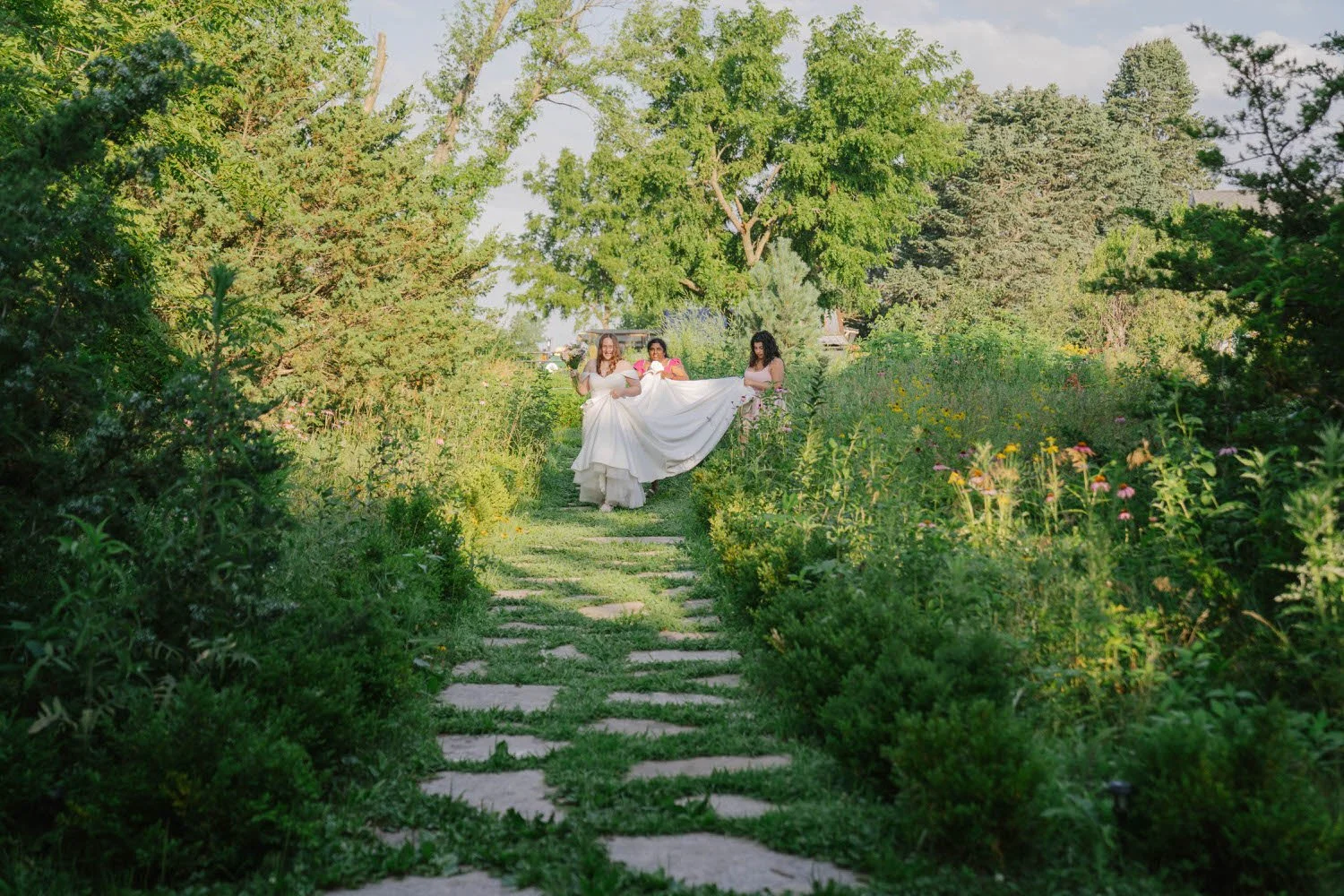 grace-parker-elopement-iris-aisle-winterset-iowa-raelyn-ramey-photography-38.jpg