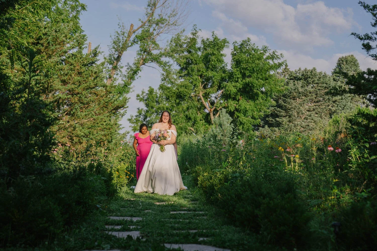 grace-parker-elopement-iris-aisle-winterset-iowa-raelyn-ramey-photography-39.jpg