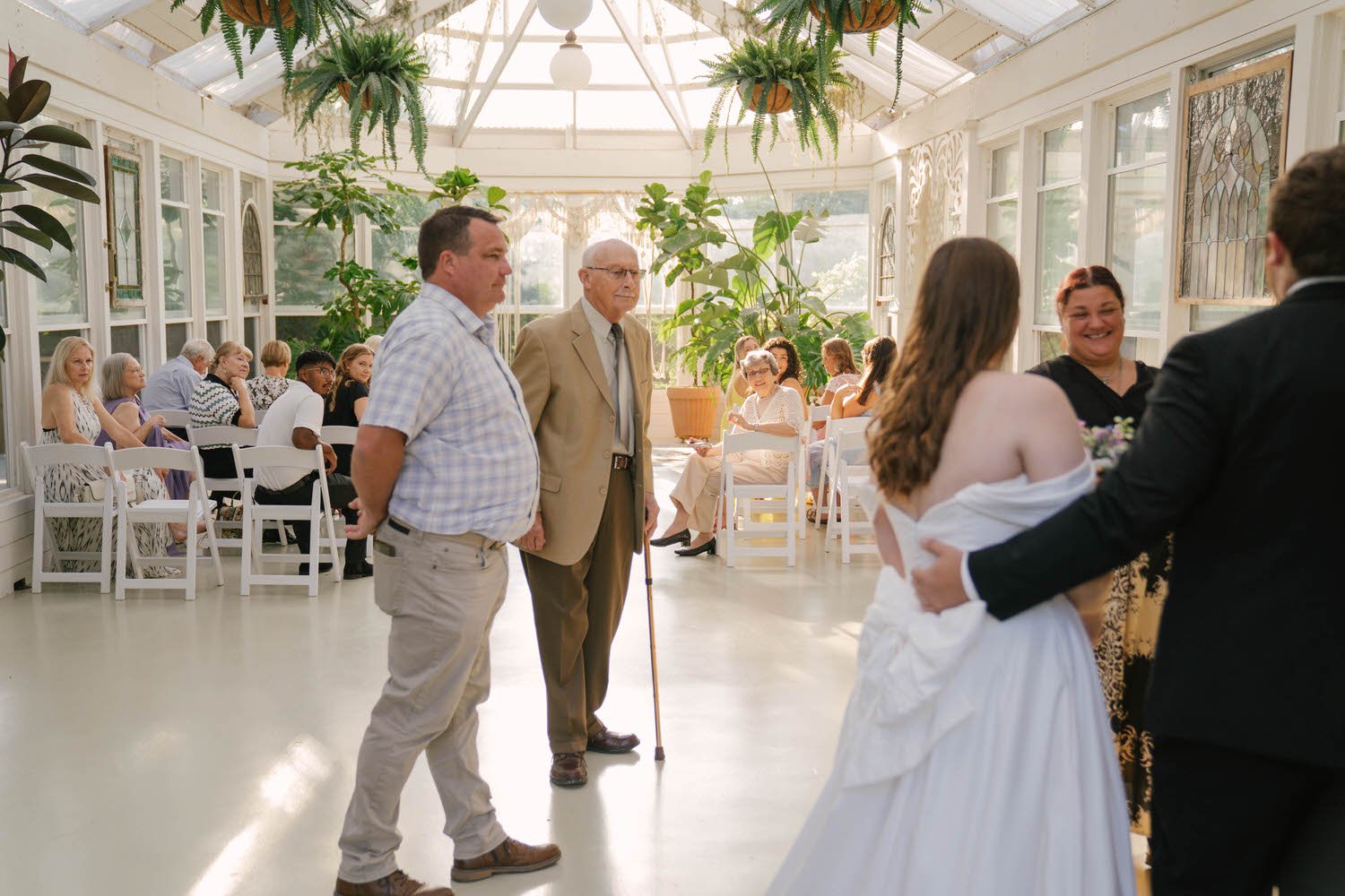grace-parker-elopement-iris-aisle-winterset-iowa-raelyn-ramey-photography-78.jpg