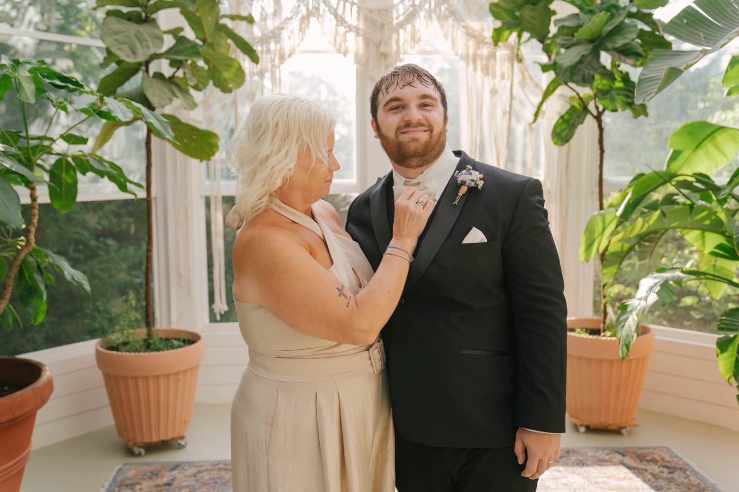 grace-parker-elopement-iris-aisle-winterset-iowa-raelyn-ramey-photography-105.jpg
