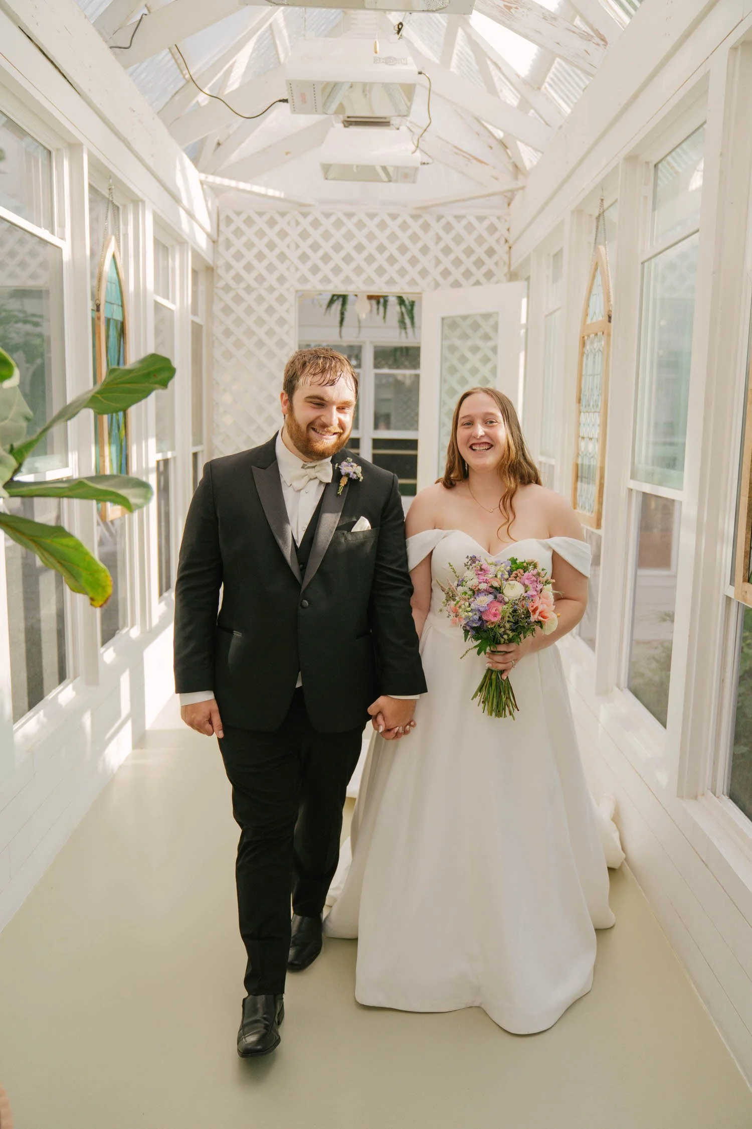 grace-parker-elopement-iris-aisle-winterset-iowa-raelyn-ramey-photography-133.jpg