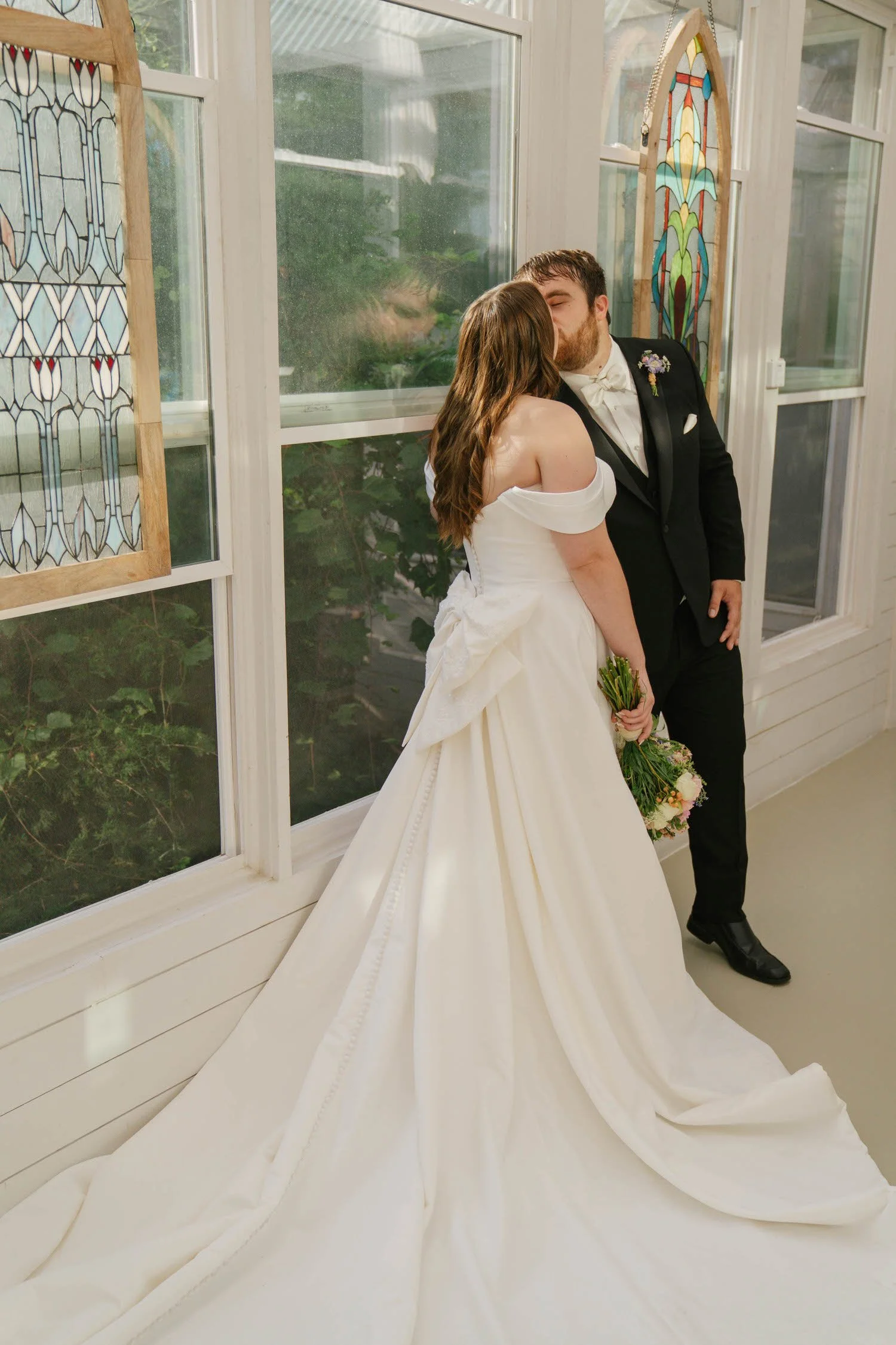 grace-parker-elopement-iris-aisle-winterset-iowa-raelyn-ramey-photography-147.jpg